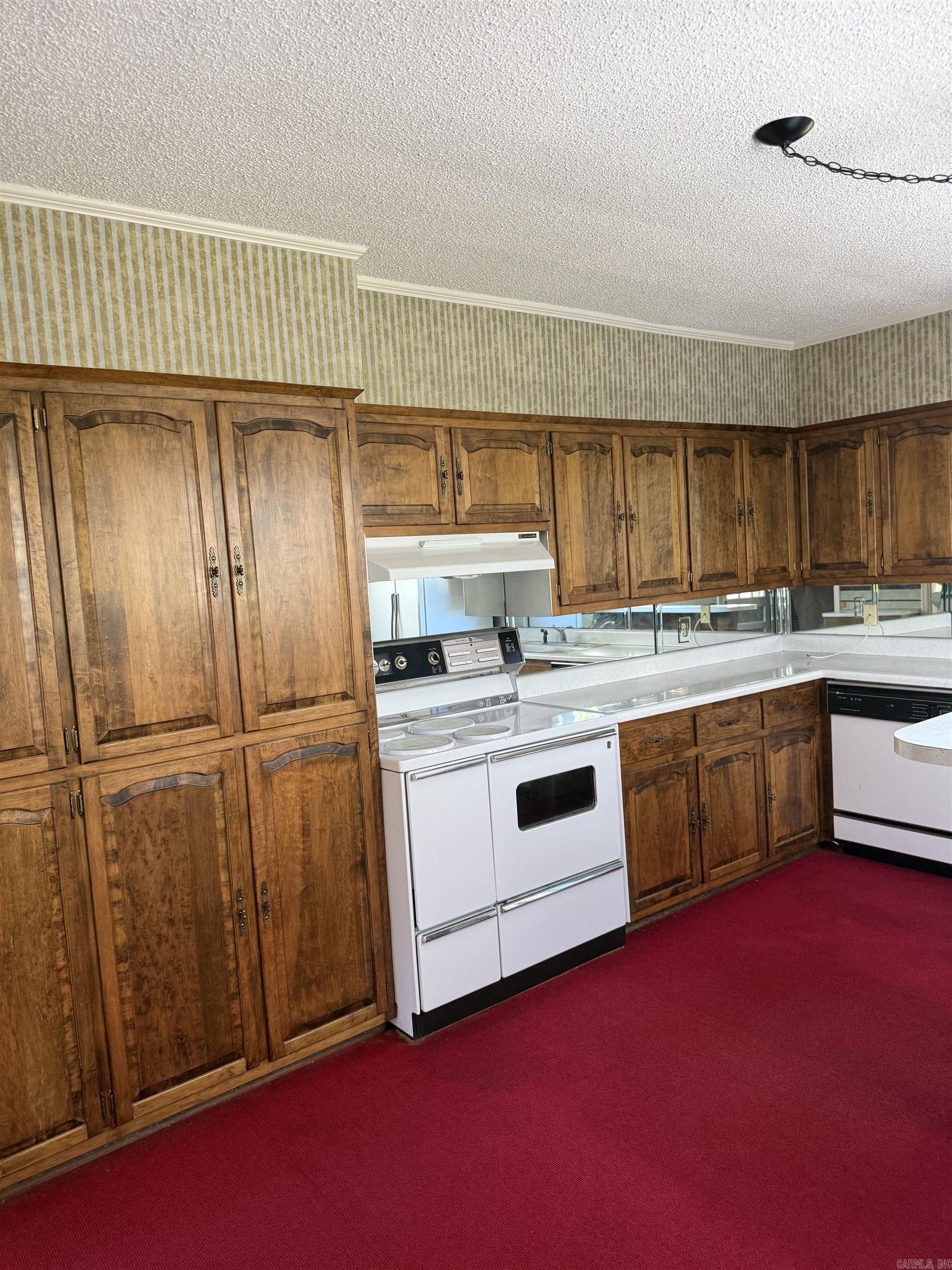 HOLIFIELD - Residential