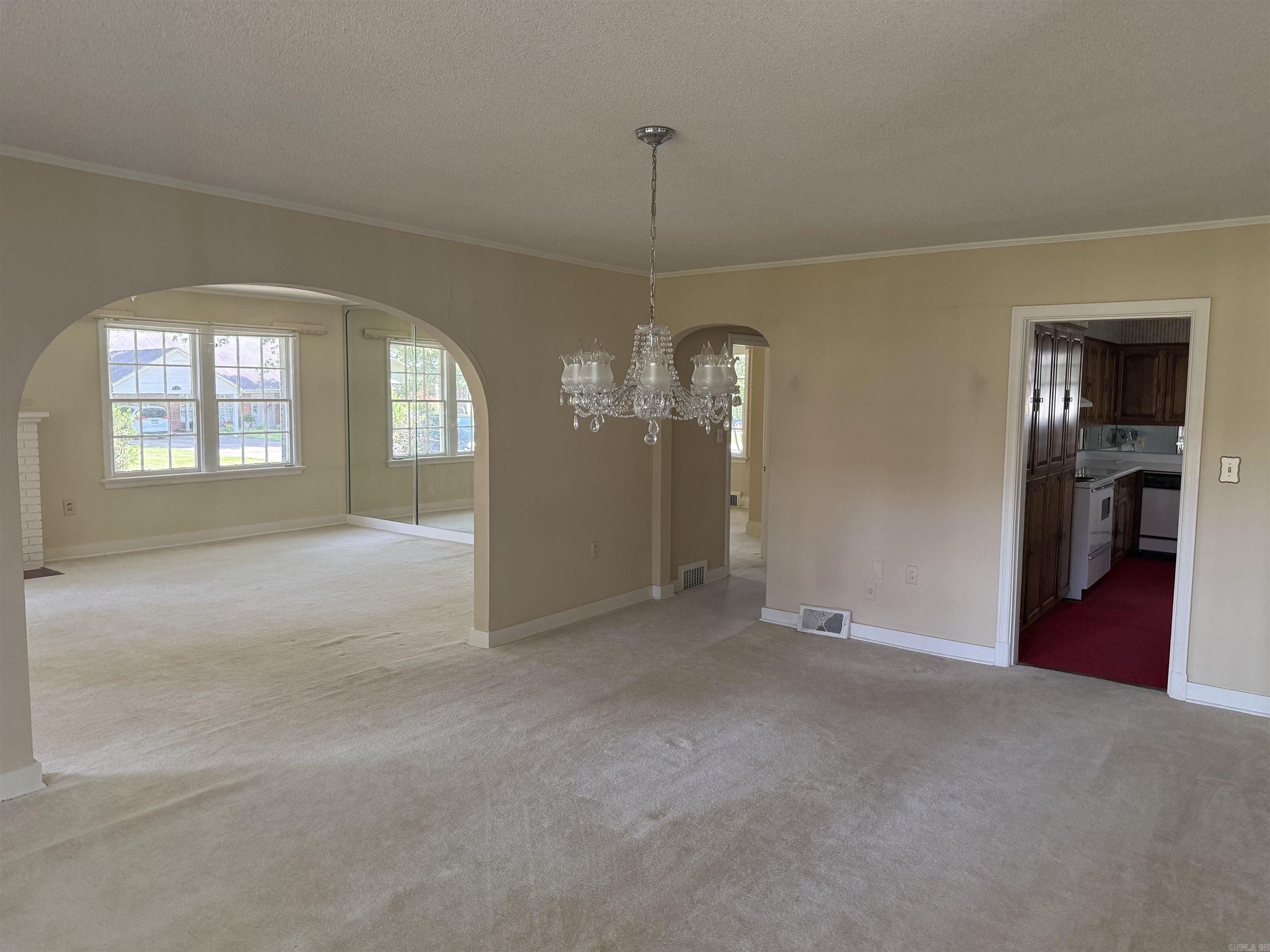HOLIFIELD - Residential