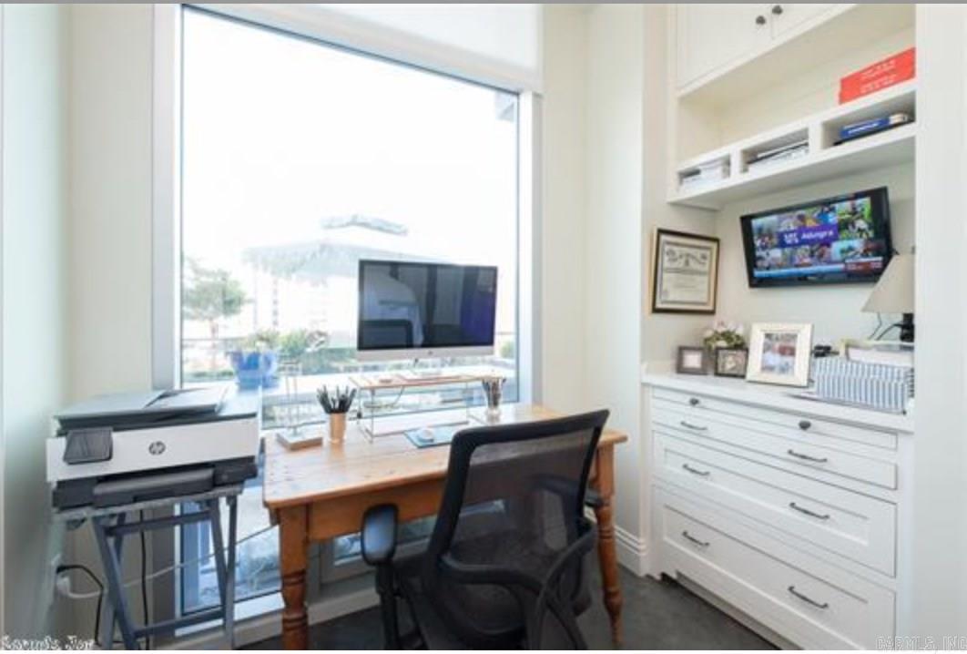 River Market Tower HPR - Residential Lease
