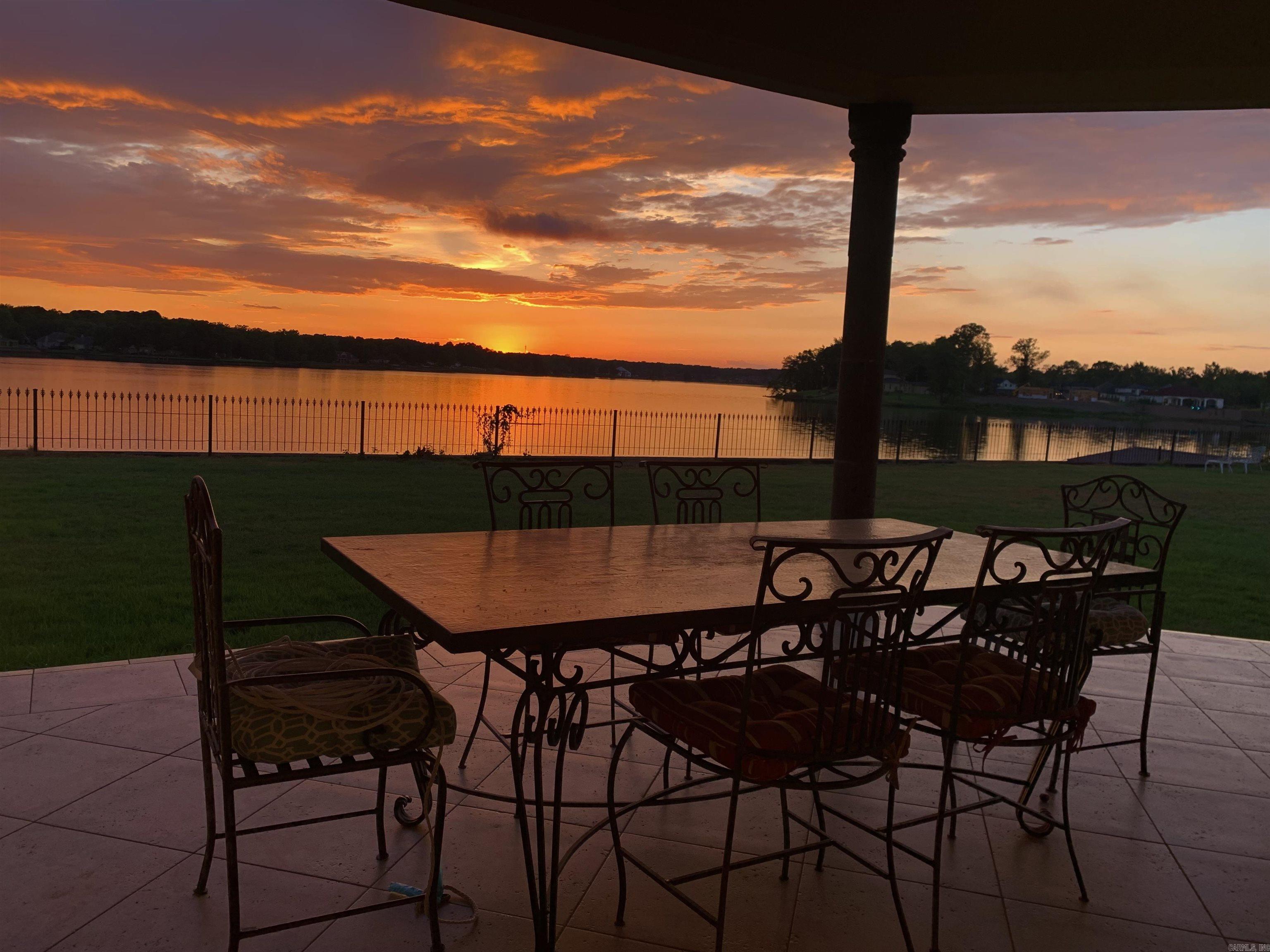 HURRICANE LAKE EST - Residential