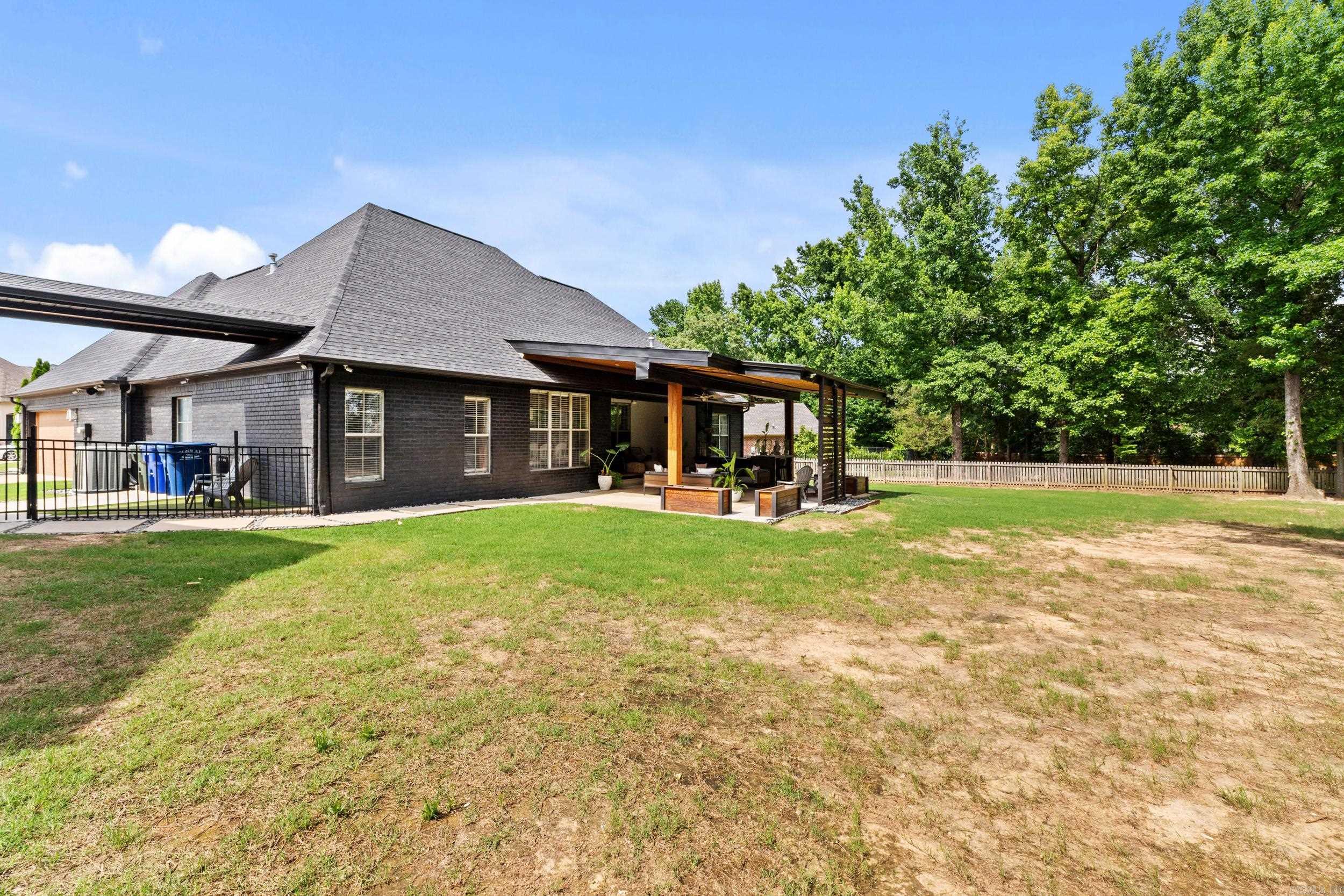 CHESTNUT MEADOWS - Residential