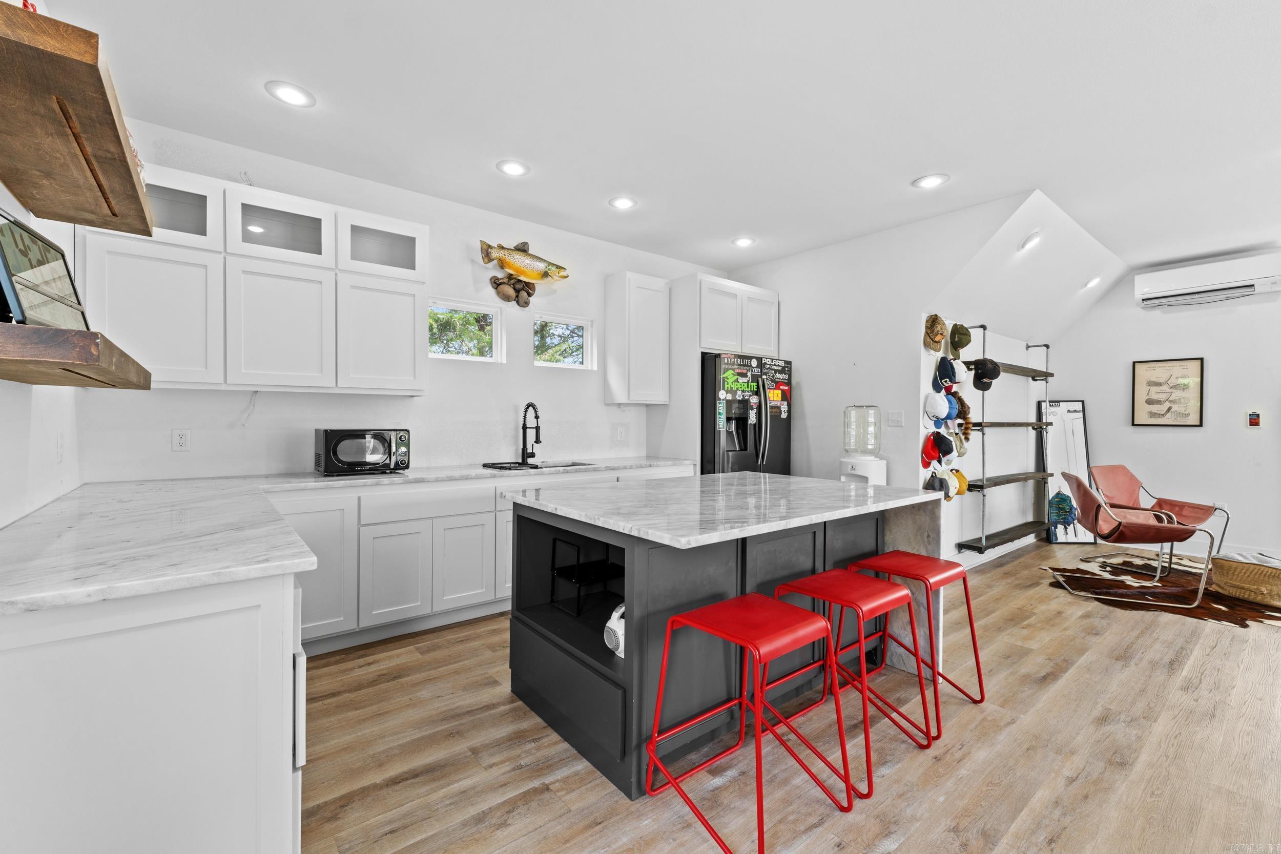 CHESTNUT MEADOWS - Residential