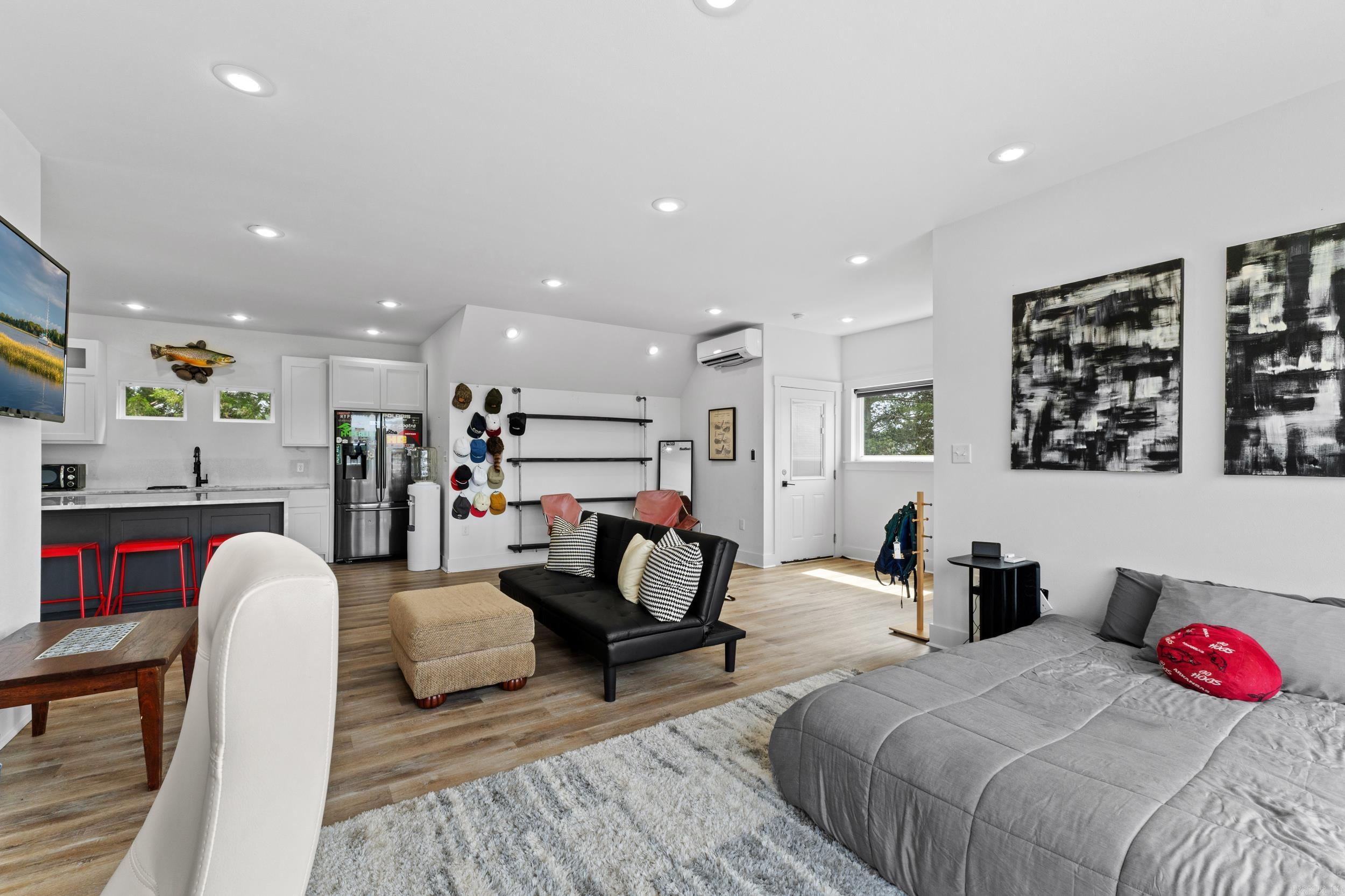 CHESTNUT MEADOWS - Residential