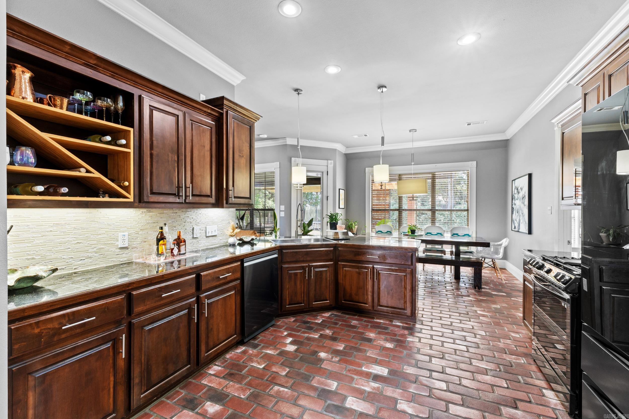 CHESTNUT MEADOWS - Residential