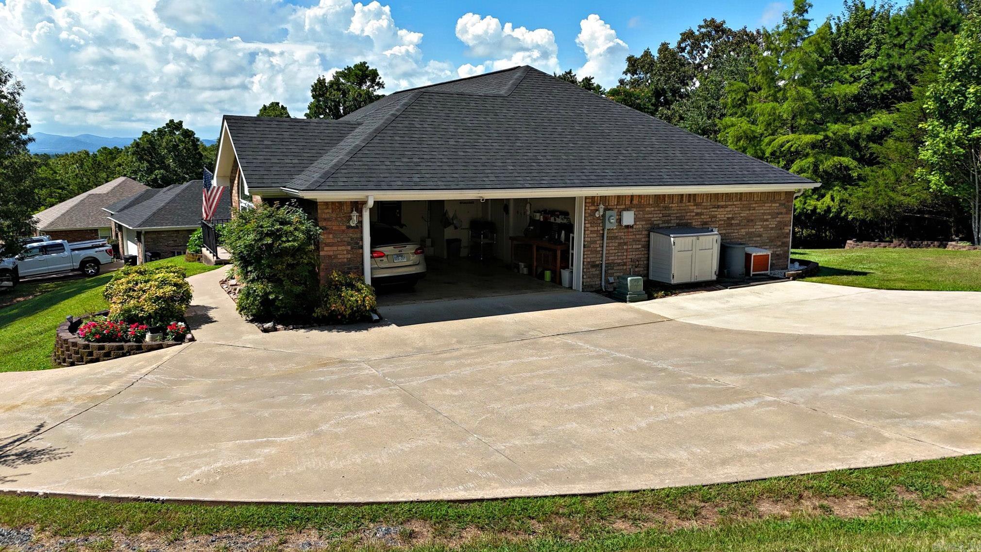 TIMBER RIDGE EAST - Residential