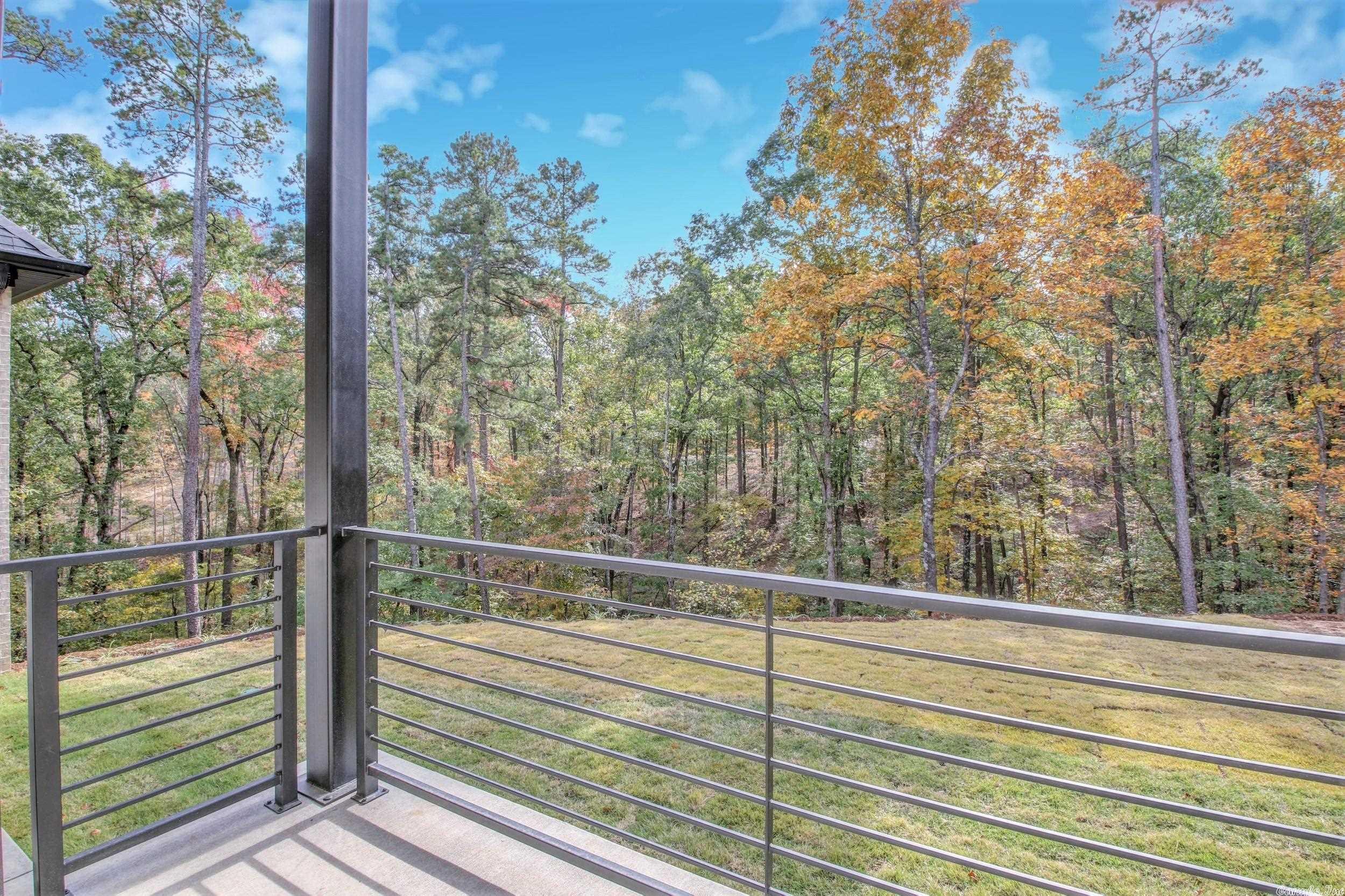 WOODLANDS EDGE - Residential