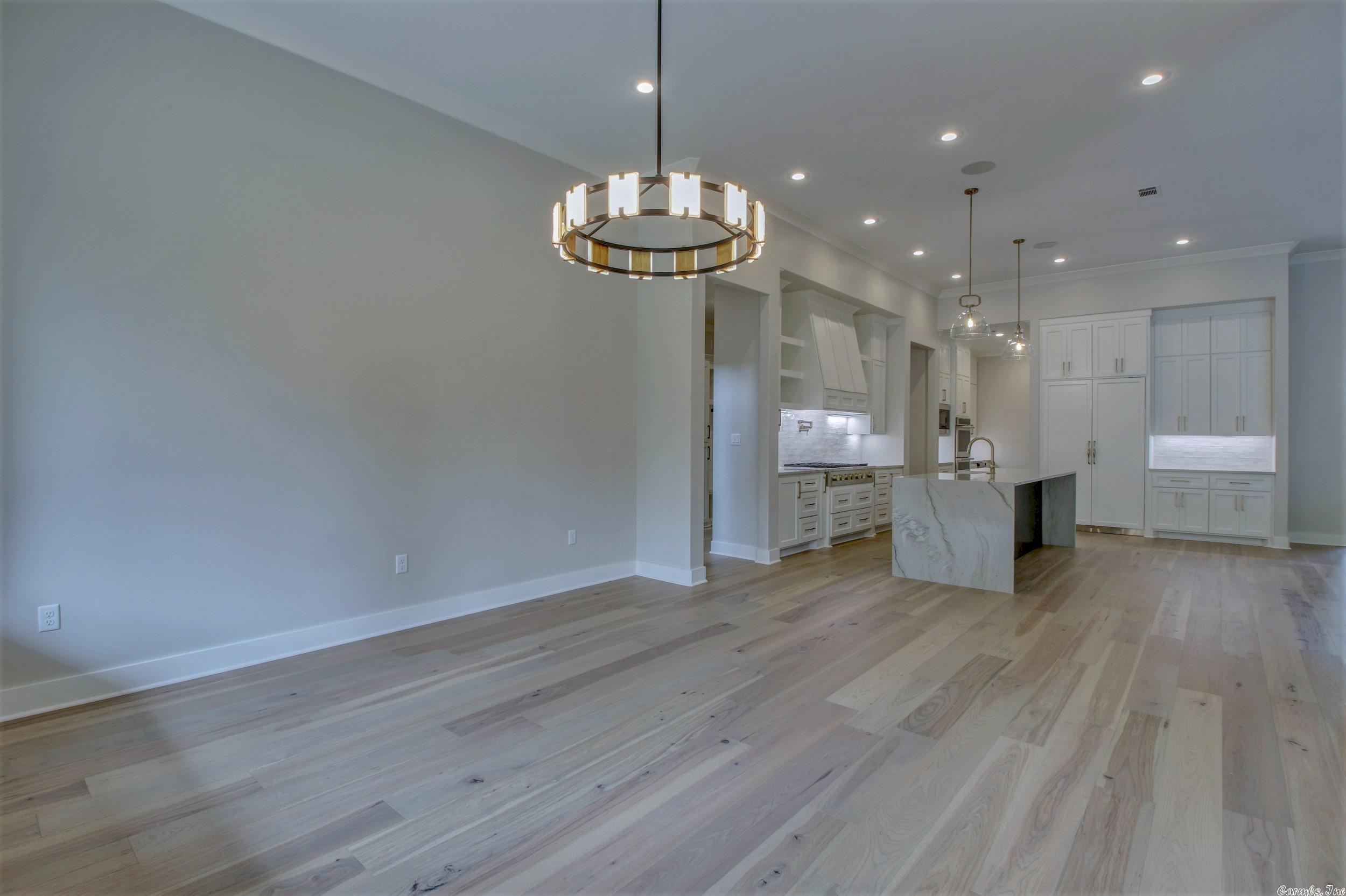 WOODLANDS EDGE - Residential