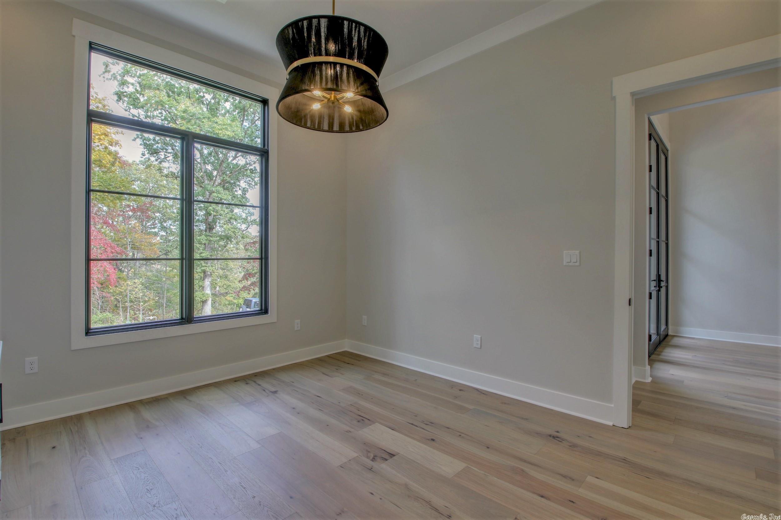 WOODLANDS EDGE - Residential