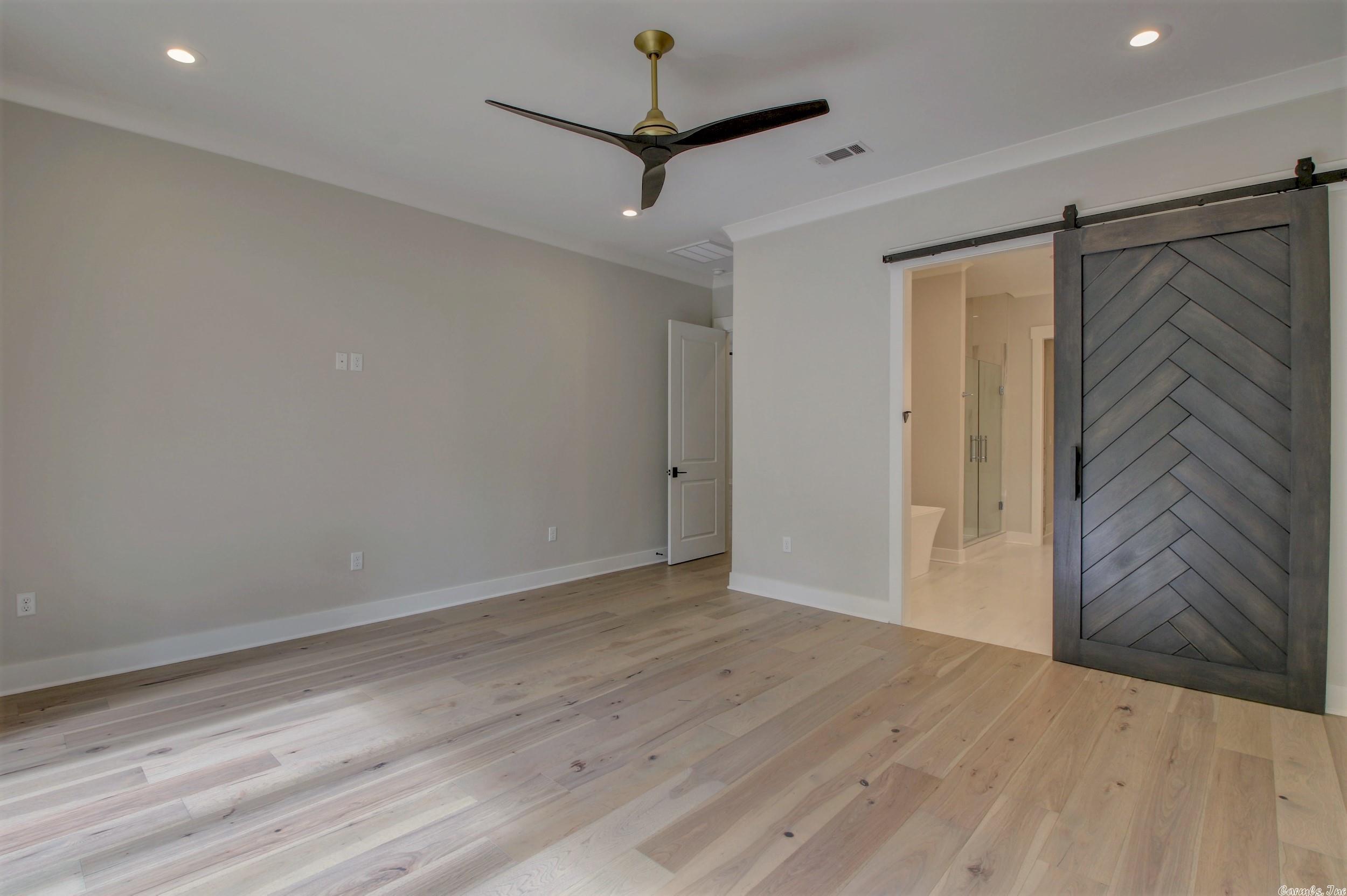 WOODLANDS EDGE - Residential