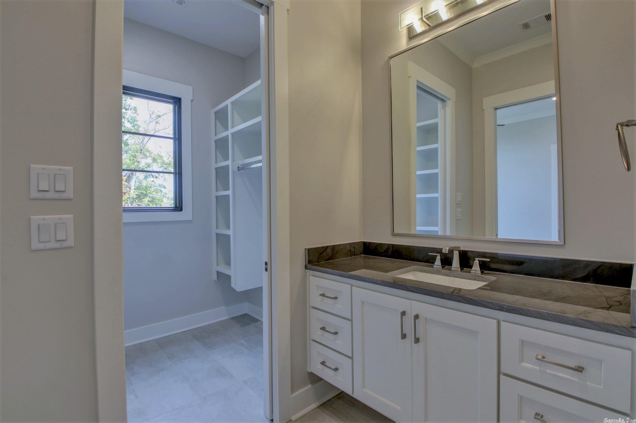 WOODLANDS EDGE - Residential