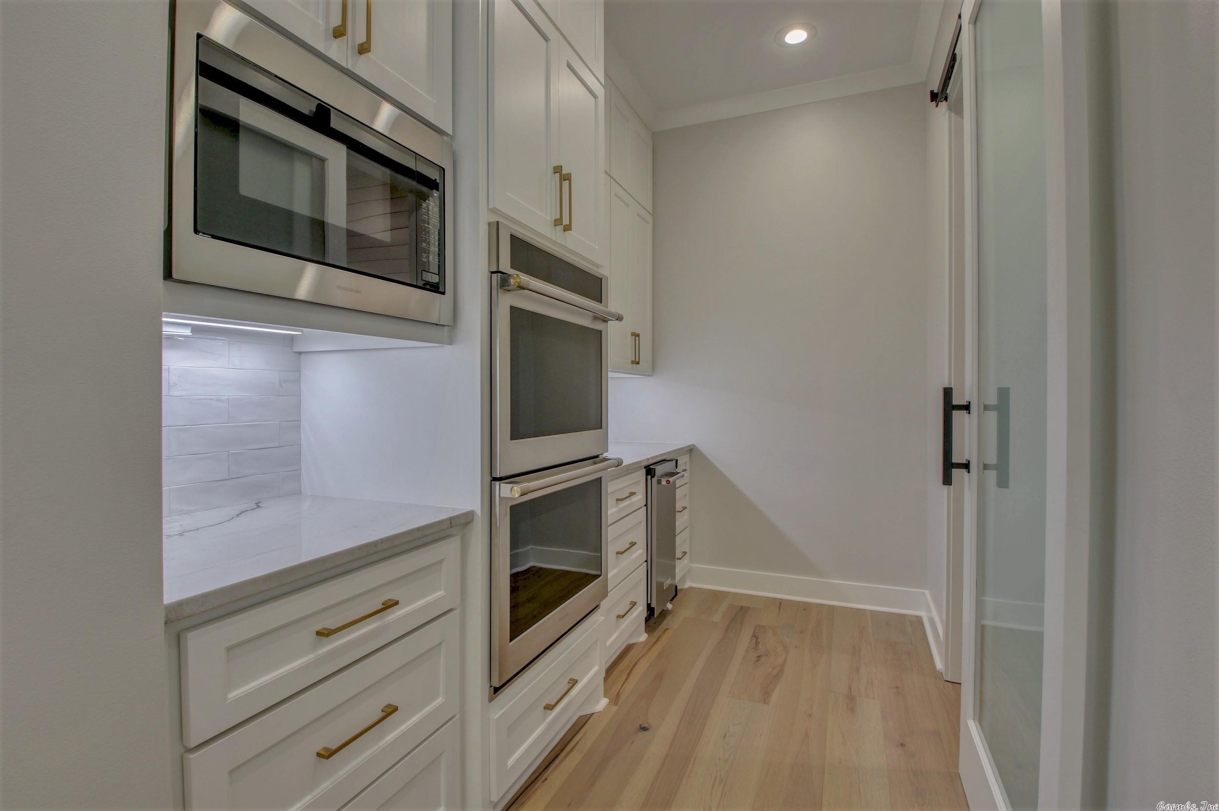 WOODLANDS EDGE - Residential
