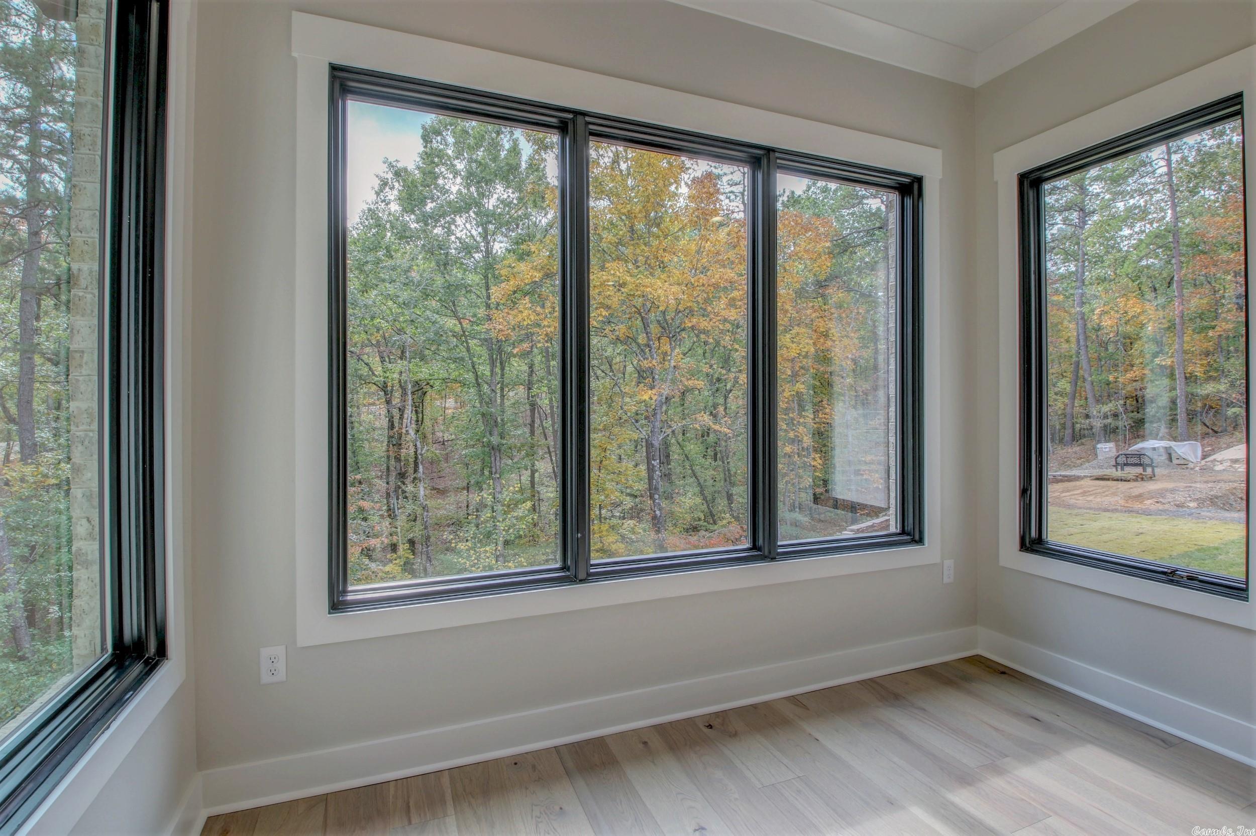 WOODLANDS EDGE - Residential