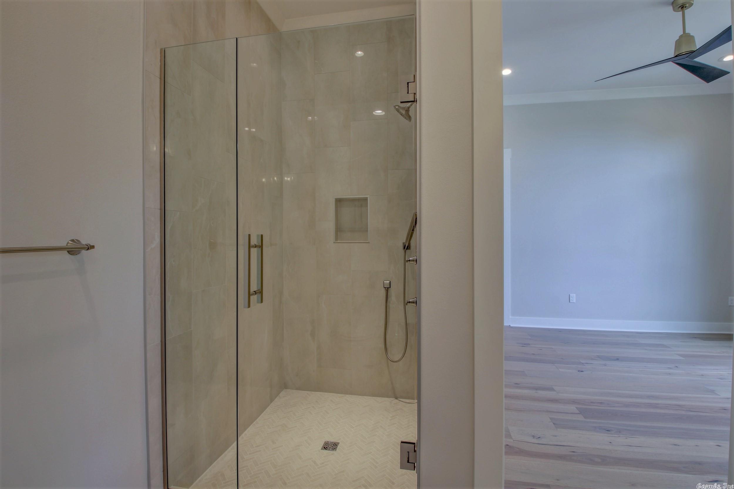 WOODLANDS EDGE - Residential