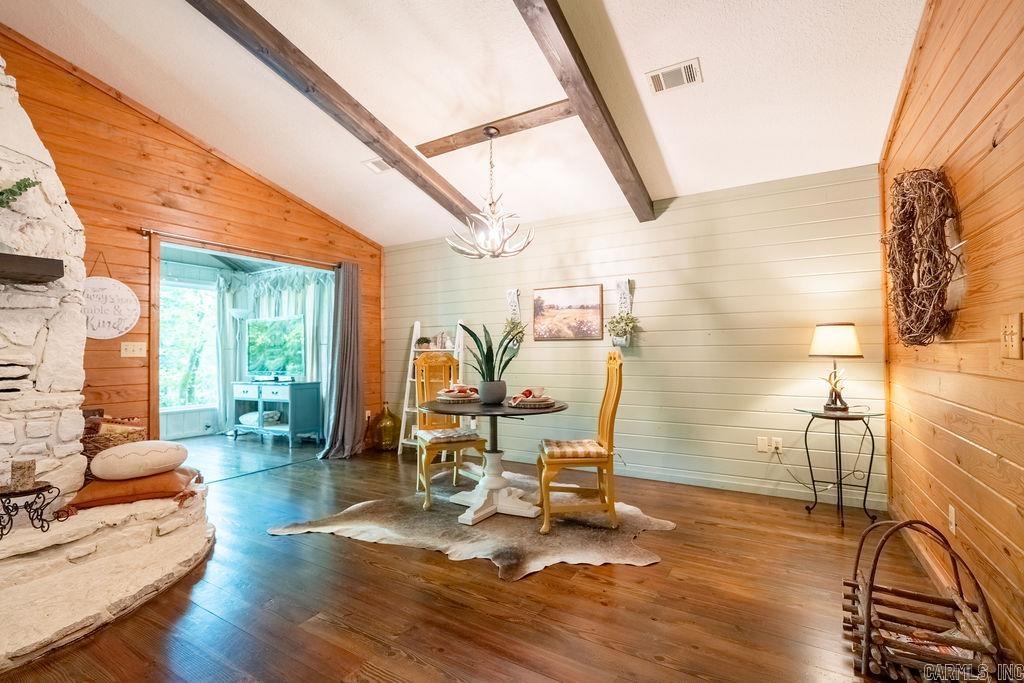RAINTREE VALLEY - Residential
