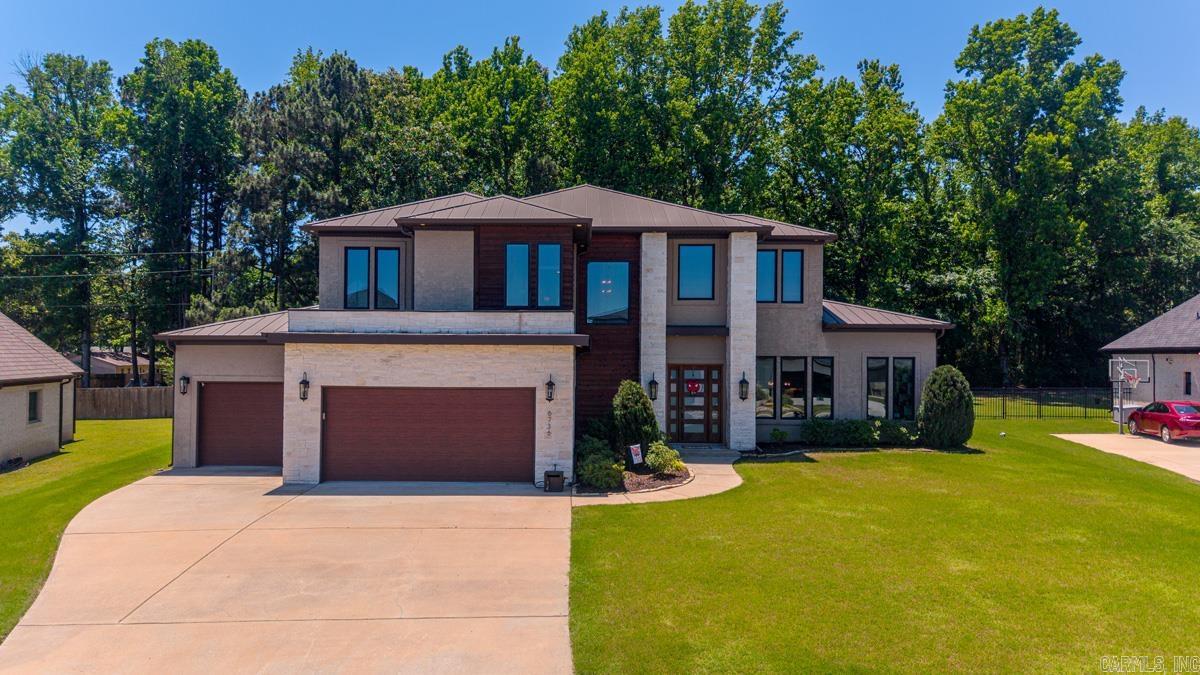 WEST LAKE VILLAGE - Residential