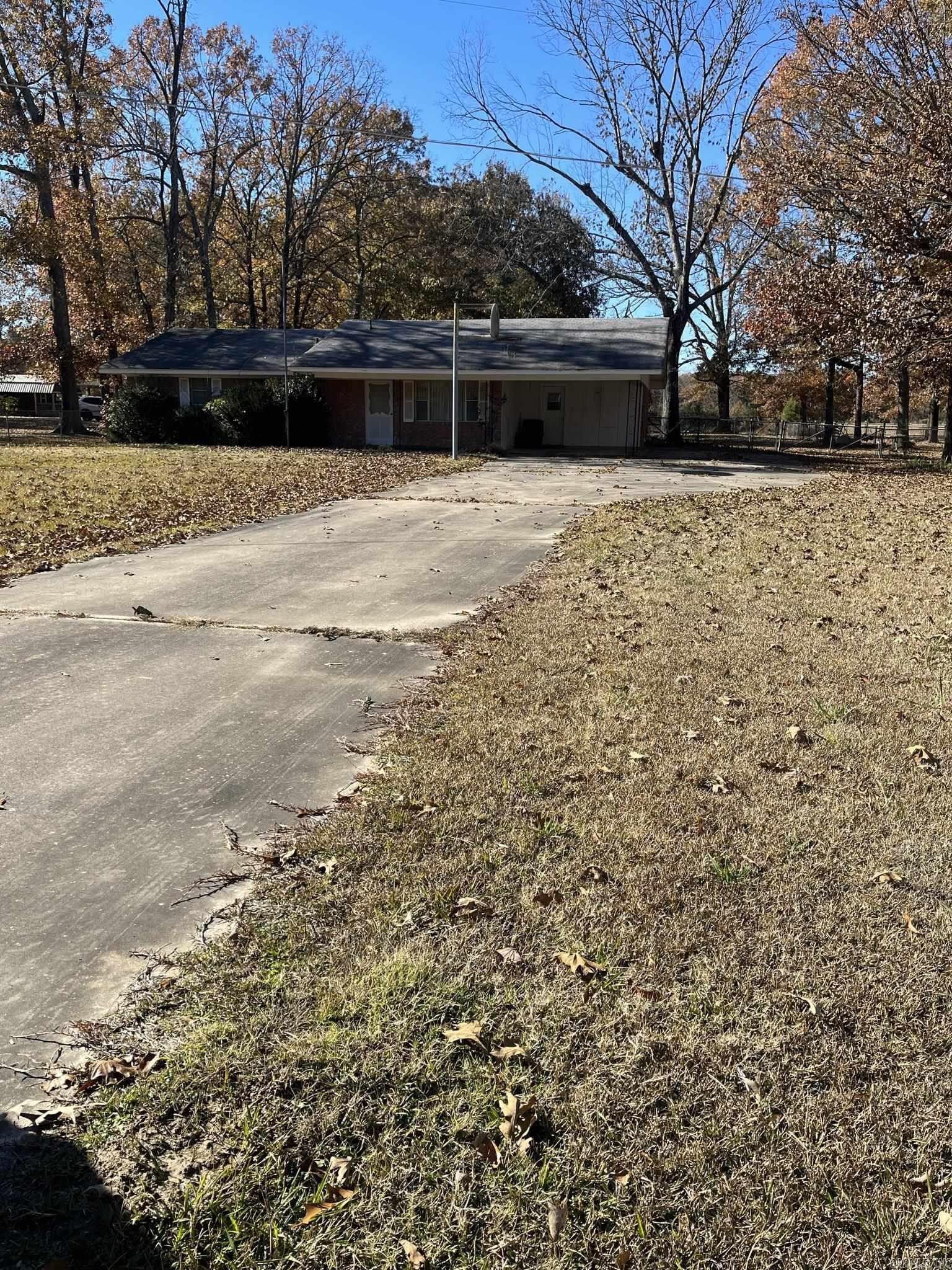 Taxes reflect HC. Nice property set up for horses. Has 15 horse stalls , round pen and plenty of pasture.
