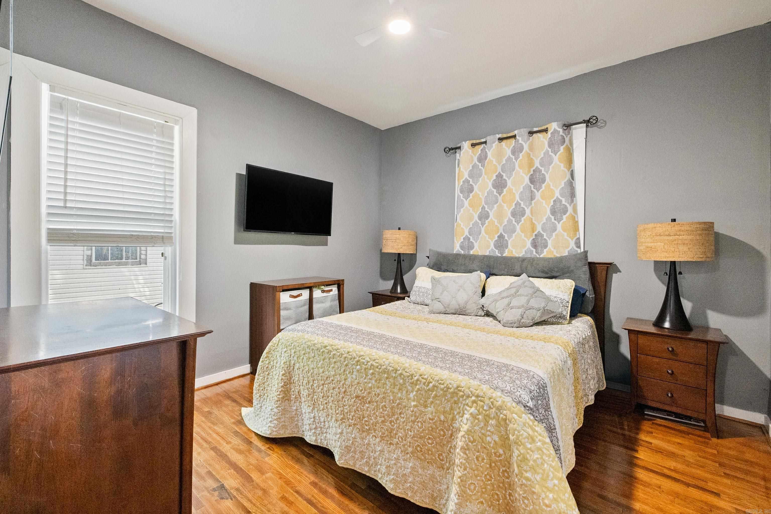 CLAYS H P ADDN TO ROLAND - Residential
