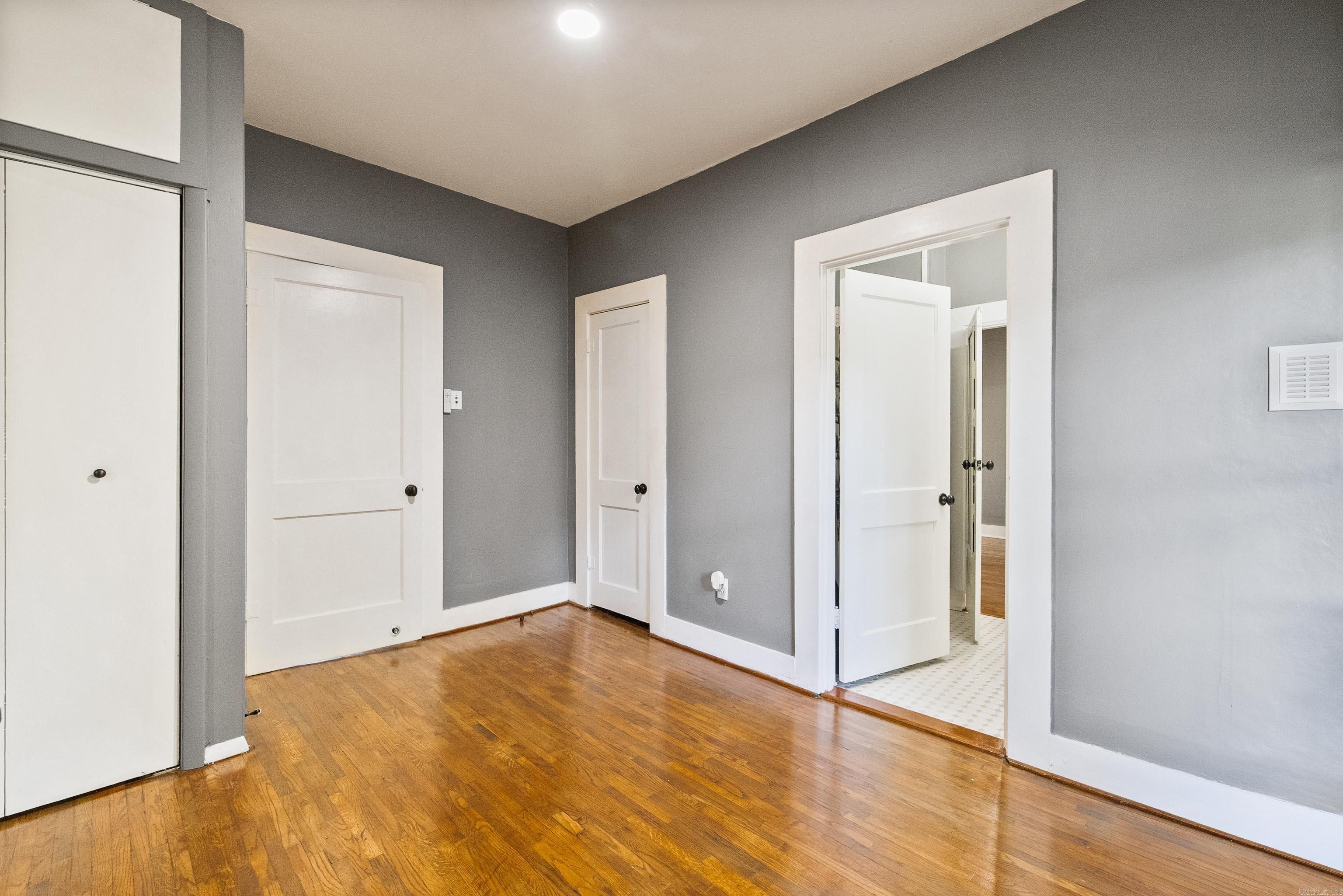CLAYS H P ADDN TO ROLAND - Residential