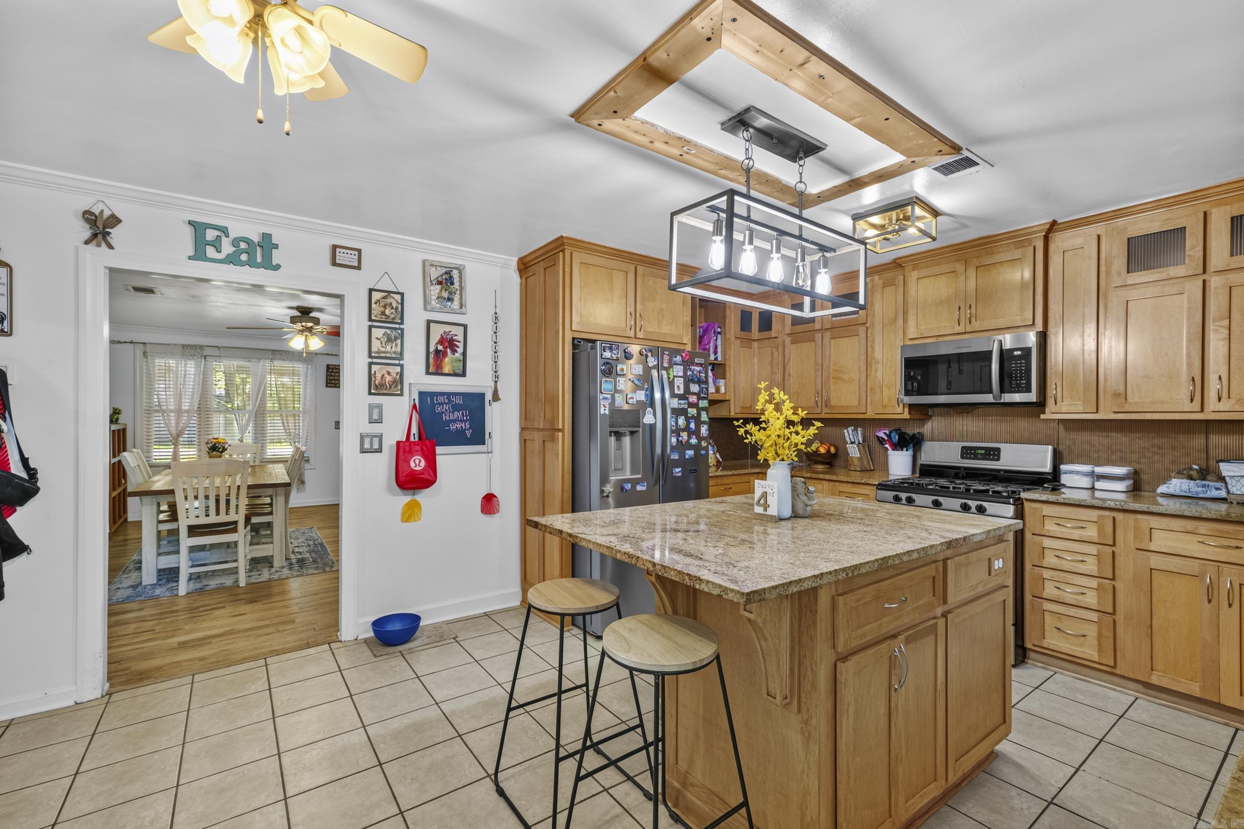 MOORE & MARTIN - Residential