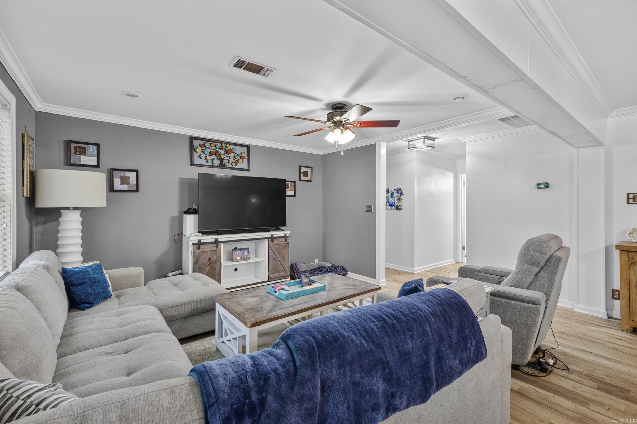 MOORE & MARTIN - Residential