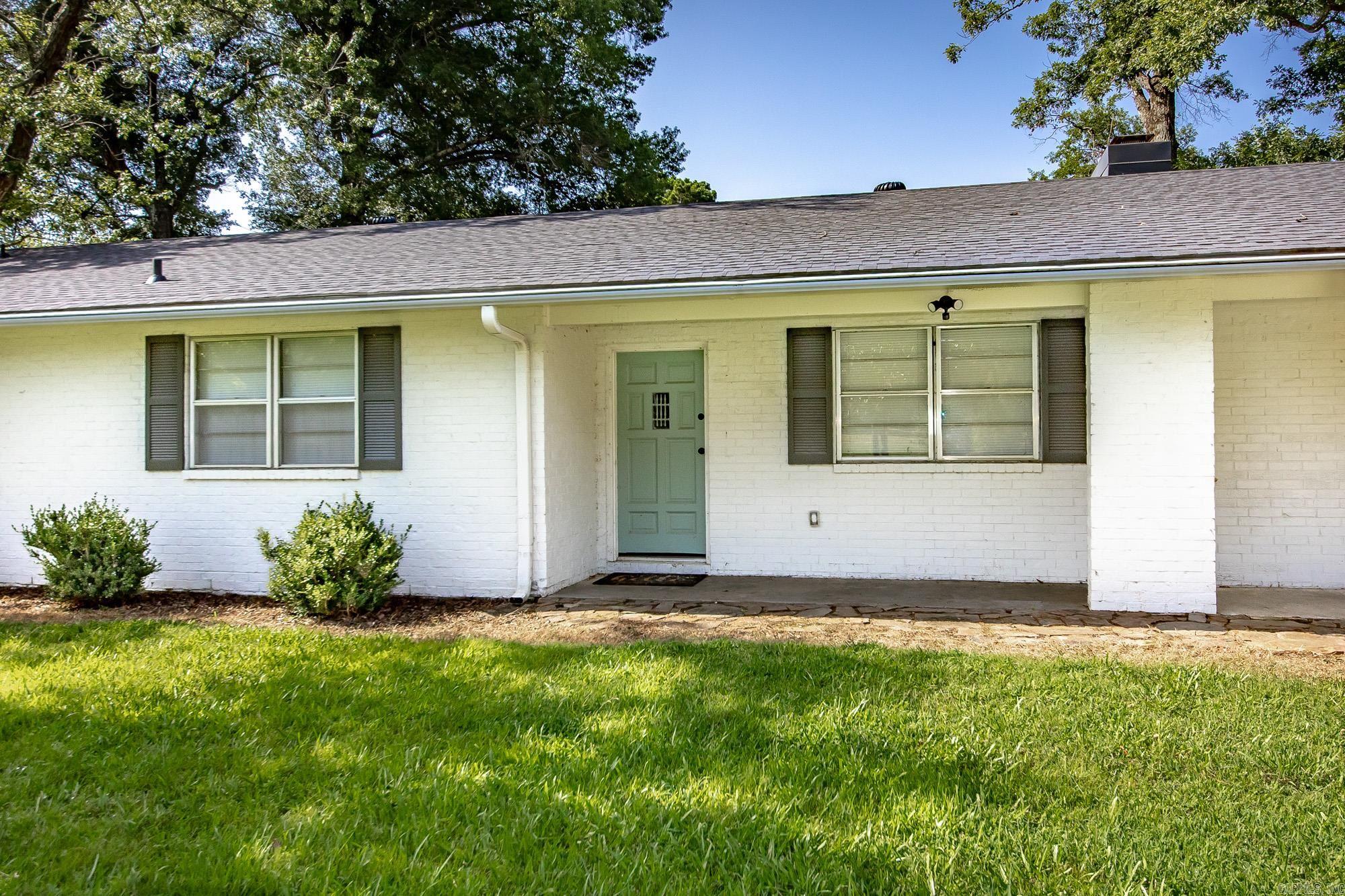 CAMELOT ESTATES - Residential
