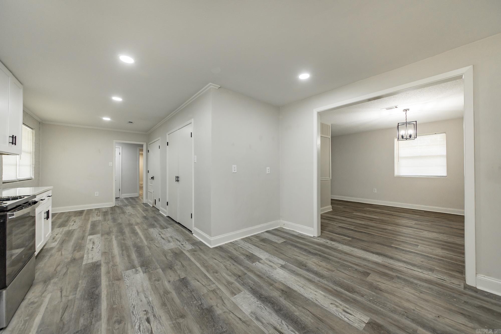 CAMELOT ESTATES - Residential