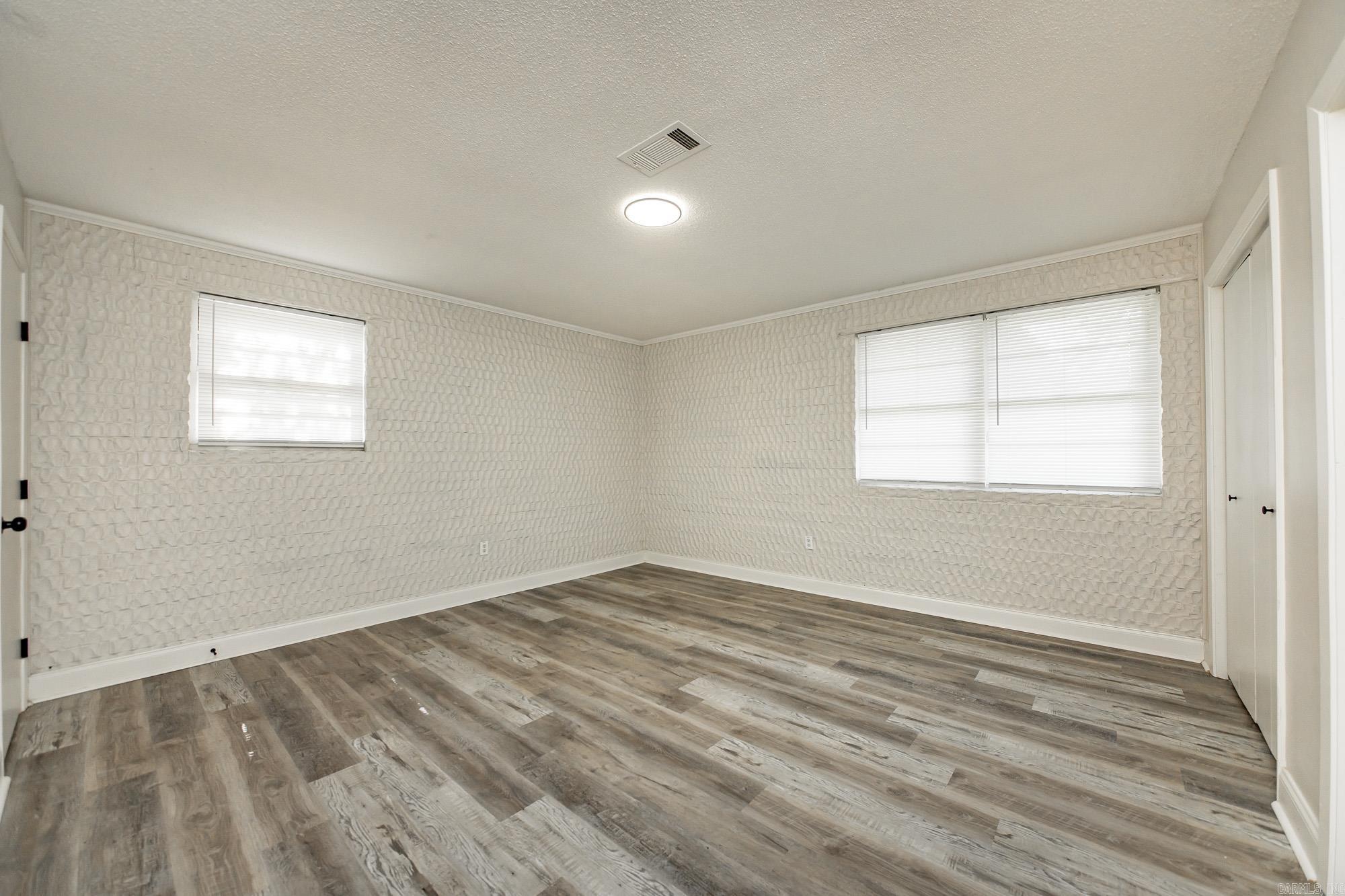 CAMELOT ESTATES - Residential