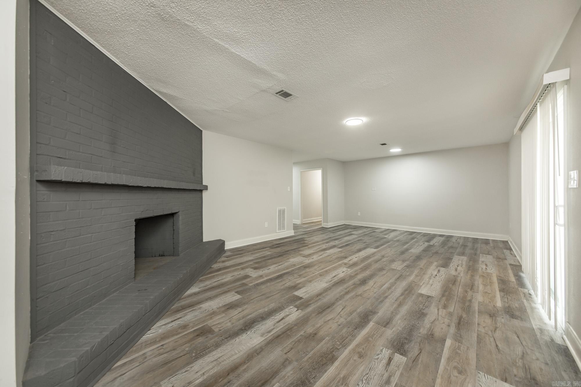 CAMELOT ESTATES - Residential
