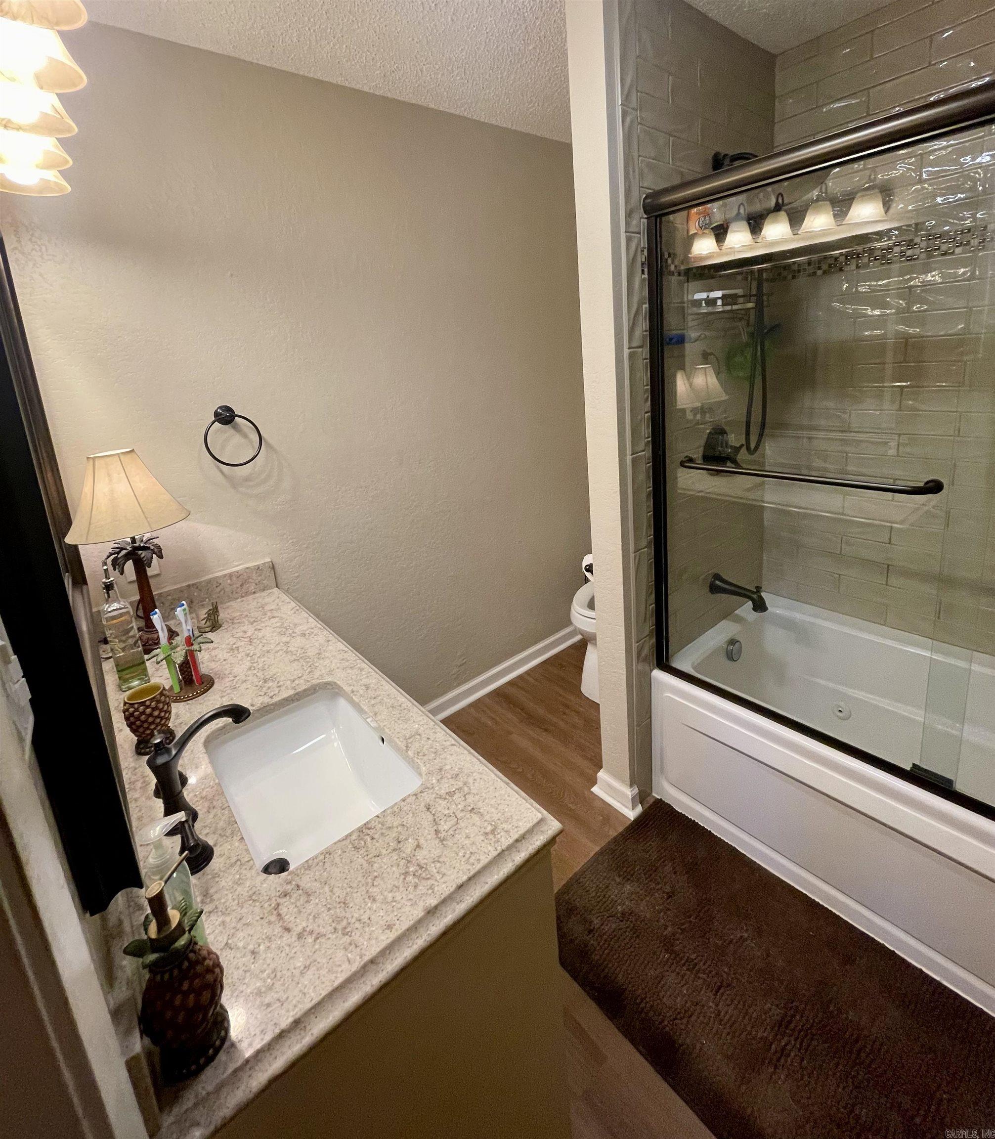 SOUTHGATE - Residential