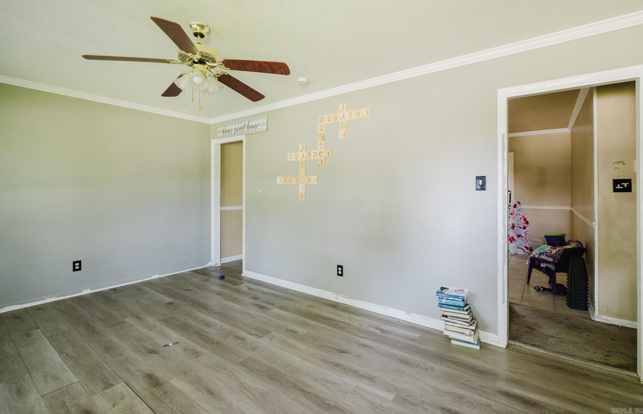 INDIAN HILLS - Residential