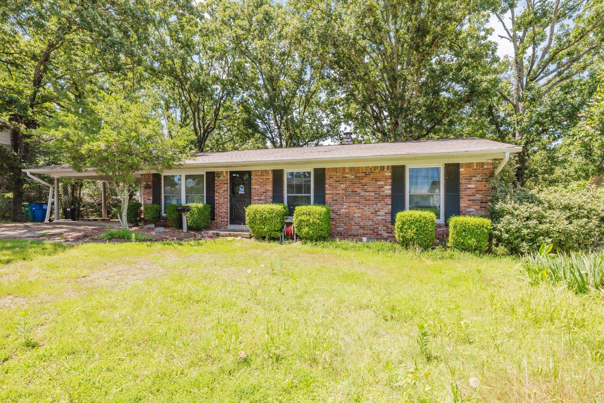 INDIAN HILLS - Residential