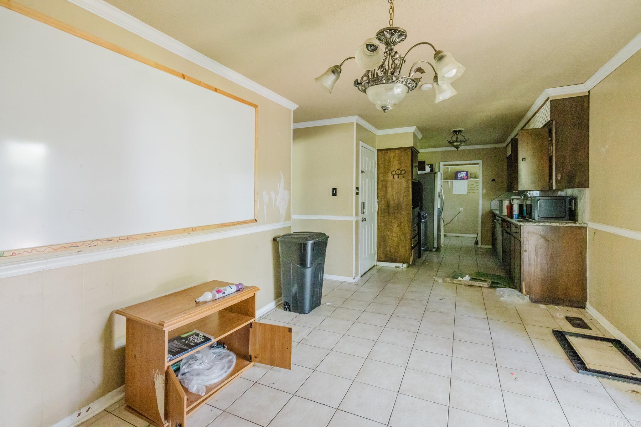 INDIAN HILLS - Residential