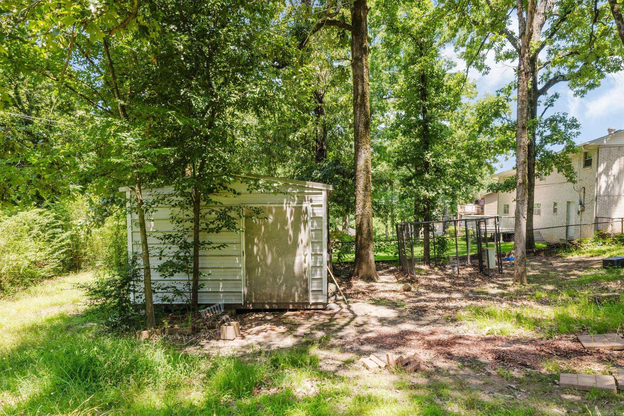 INDIAN HILLS - Residential