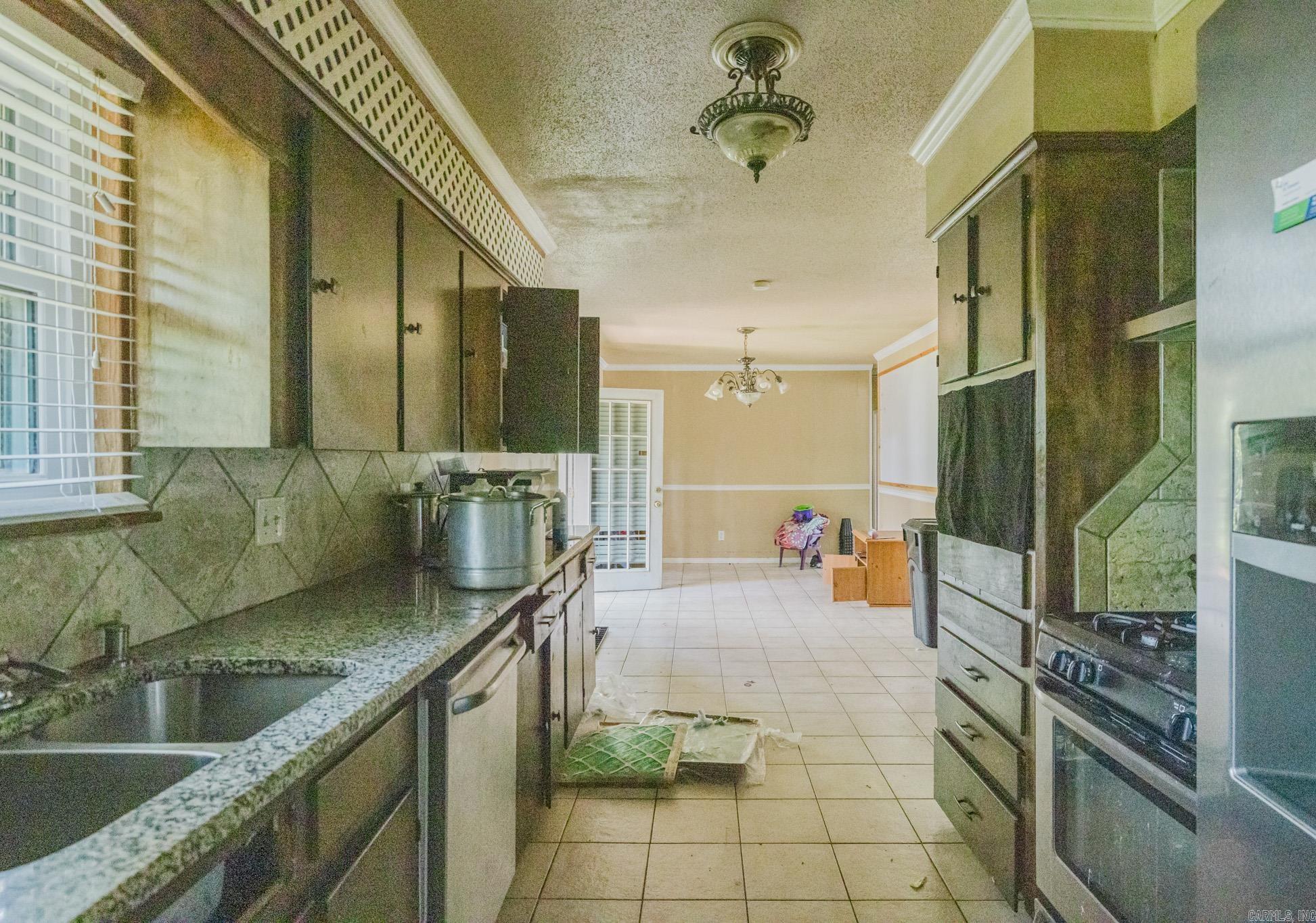INDIAN HILLS - Residential