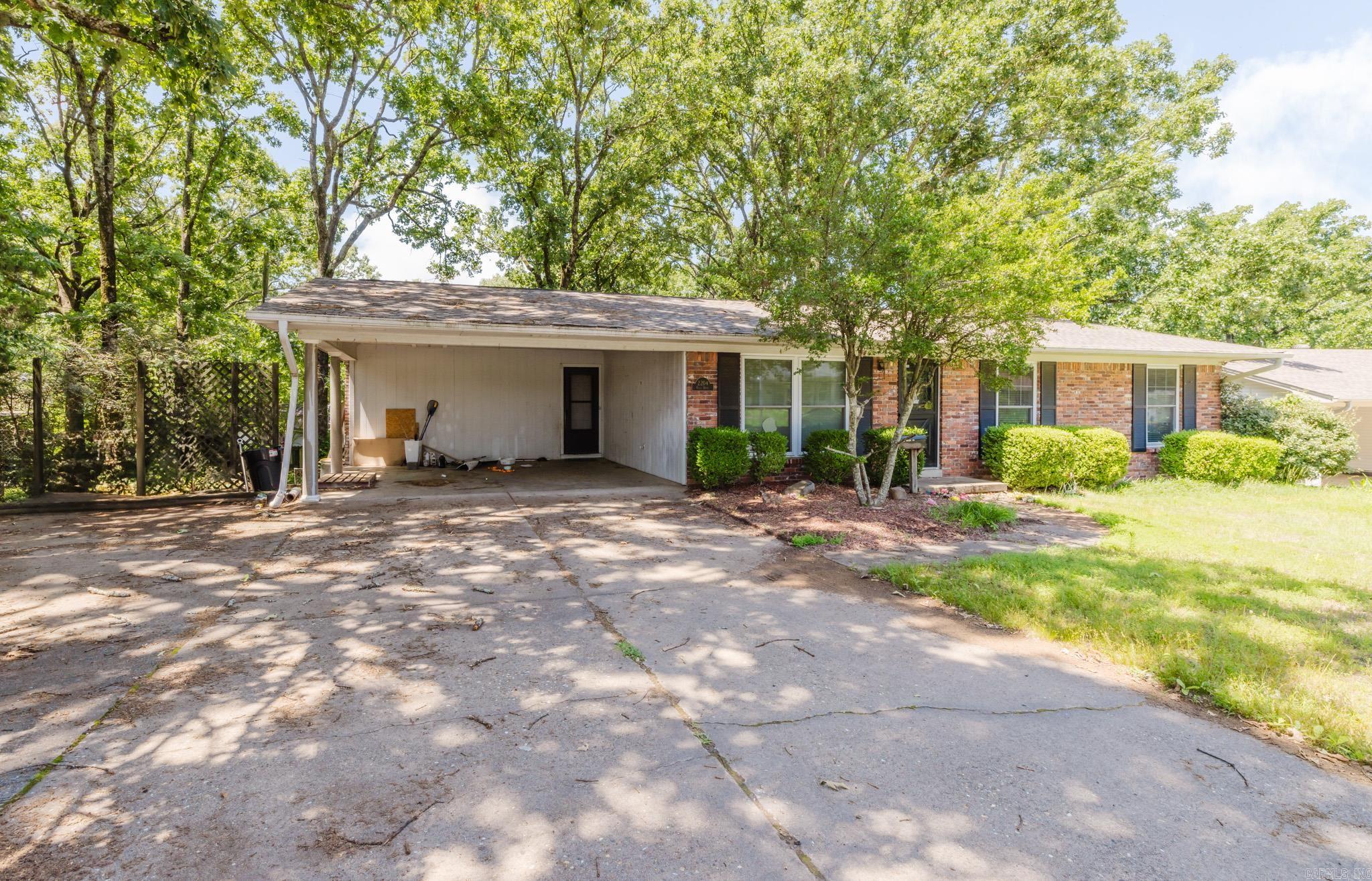 INDIAN HILLS - Residential