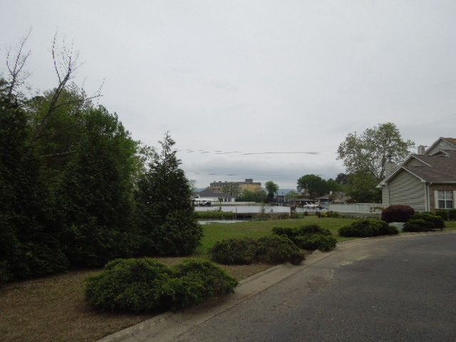 Lake Point Garden Homes - Residential