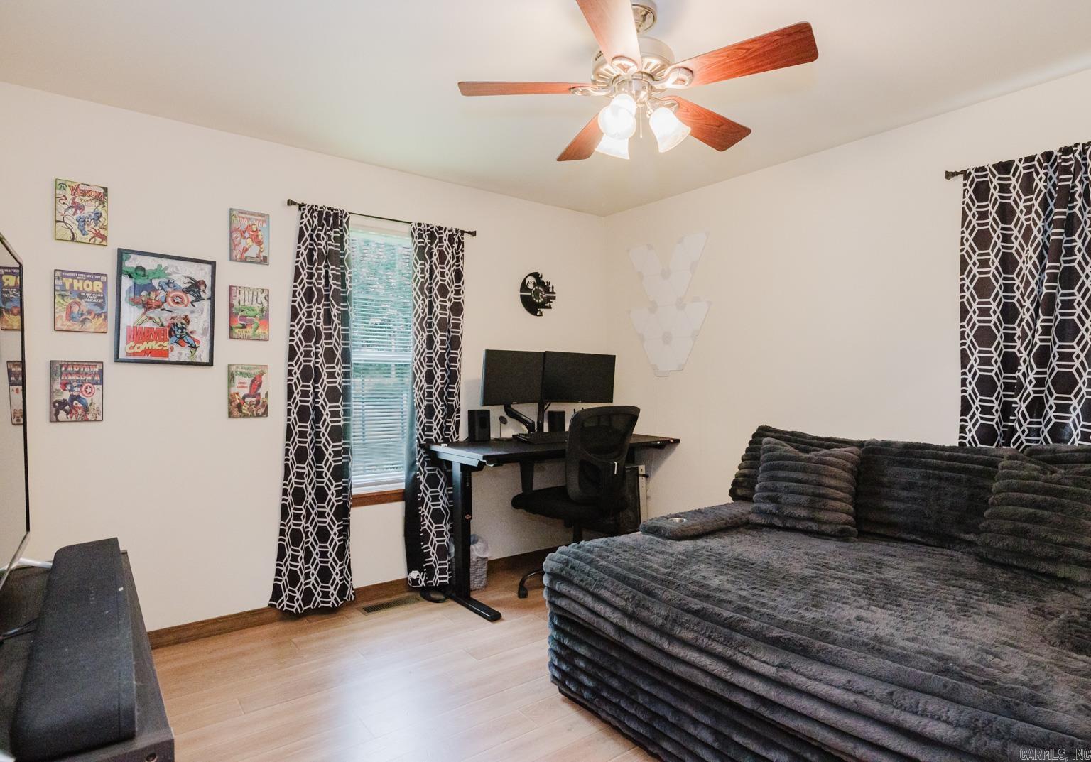 PINE PARK - Residential