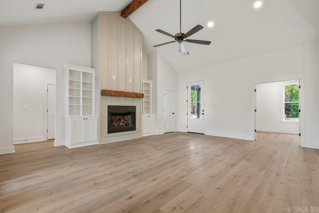 ALTA VISTA - Residential