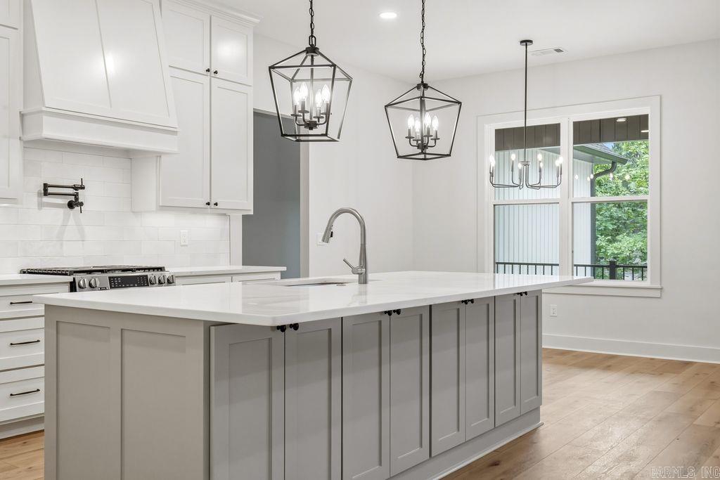 ALTA VISTA - Residential