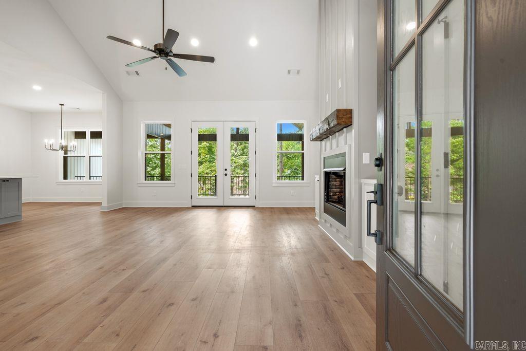 ALTA VISTA - Residential