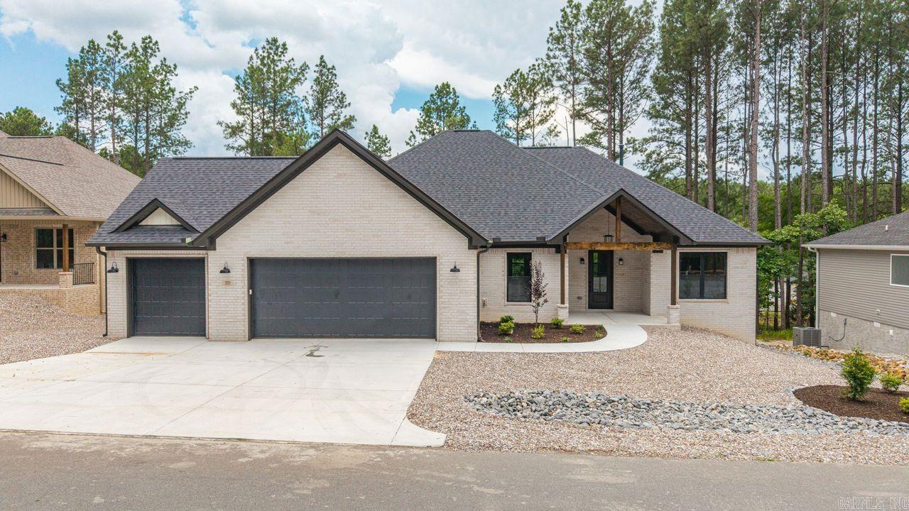 ALTA VISTA - Residential