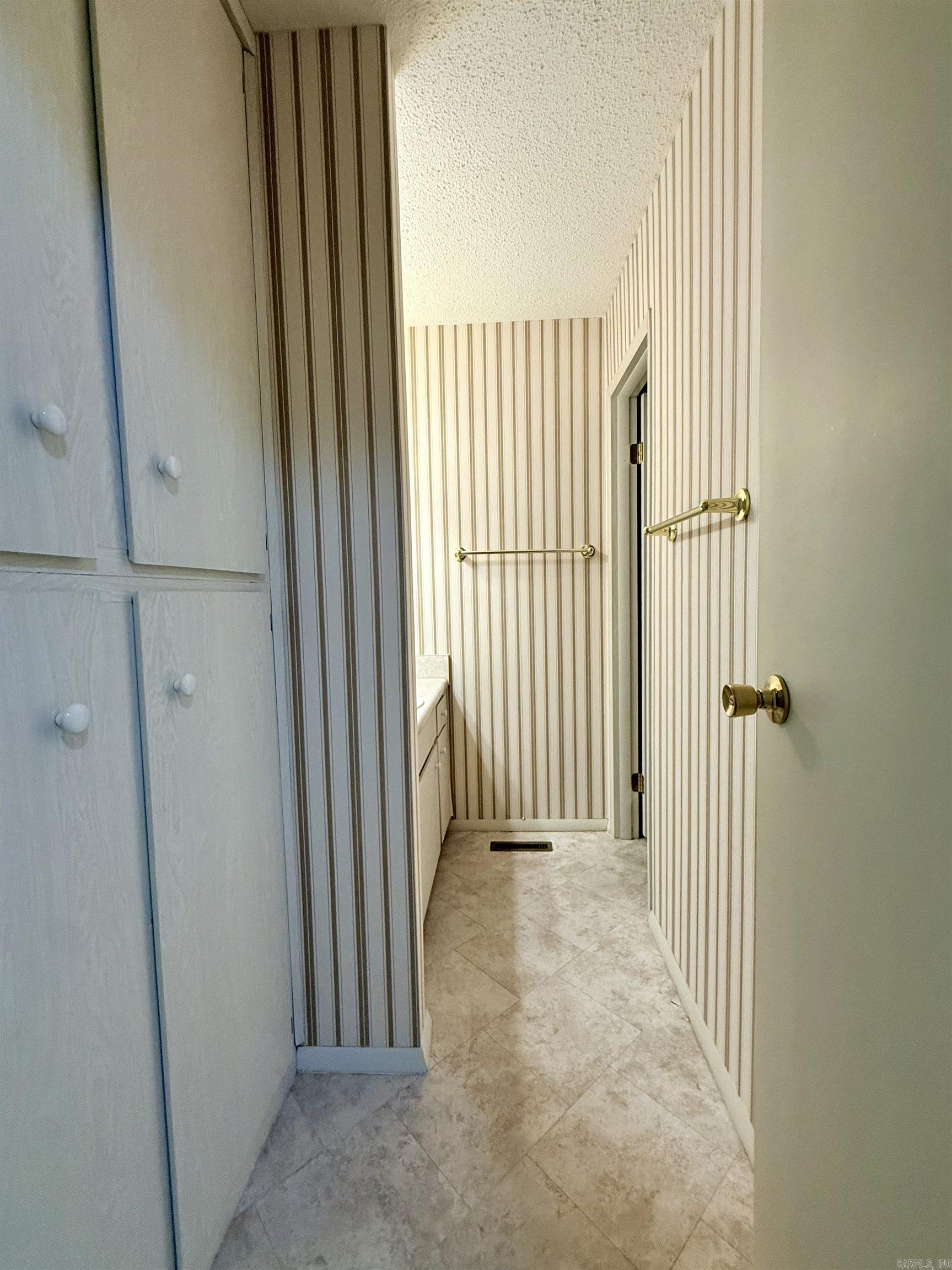 Lakewood Hills Condo - Residential