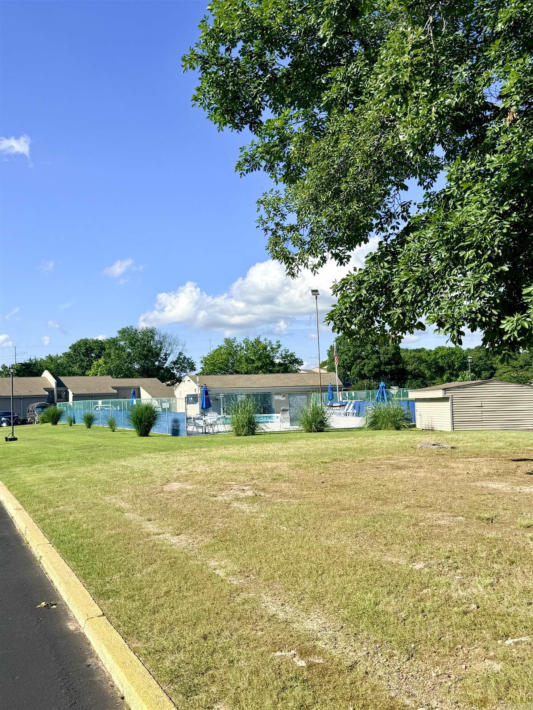 Lakewood Hills Condo - Residential