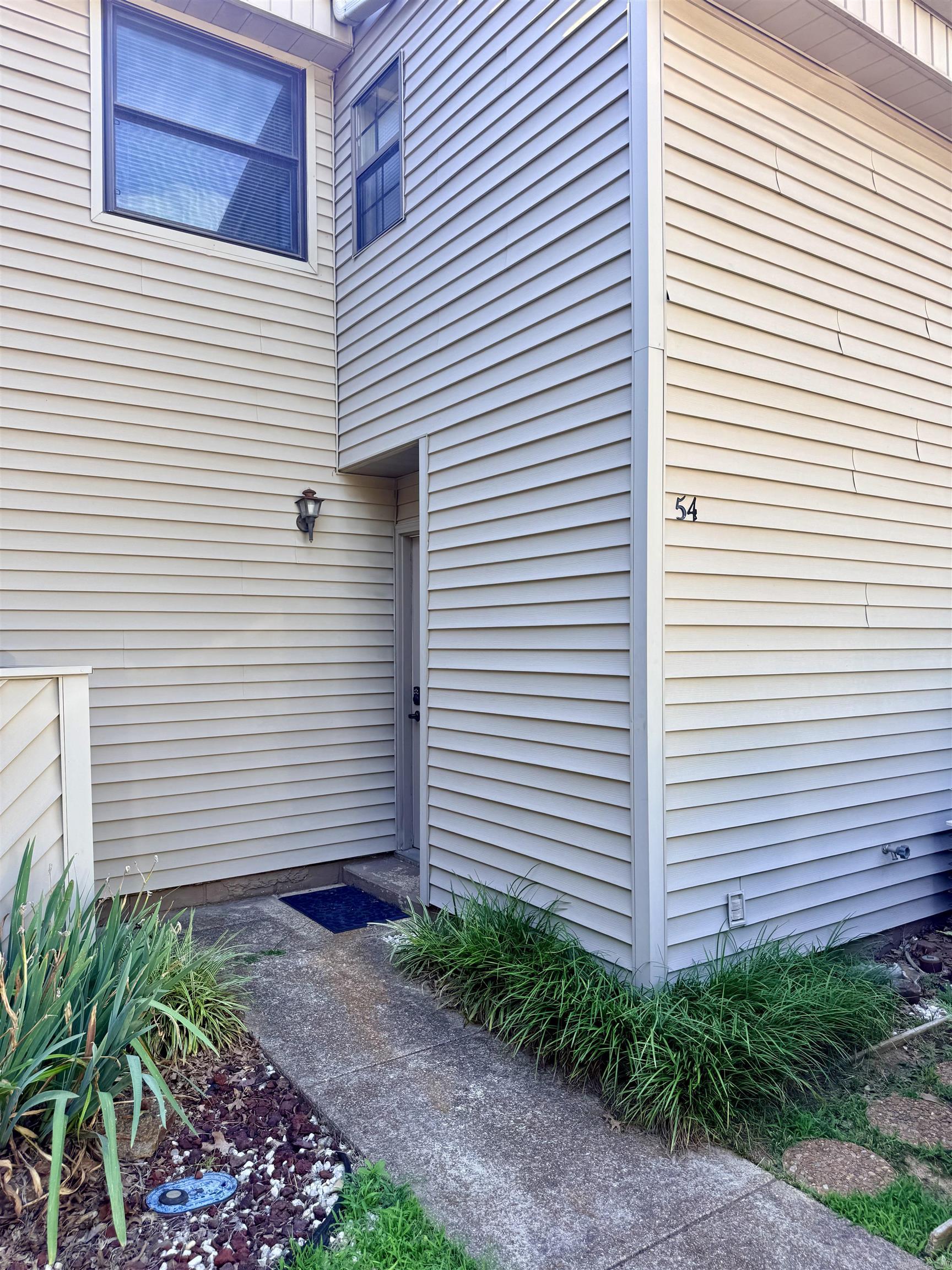 Lakewood Hills Condo - Residential