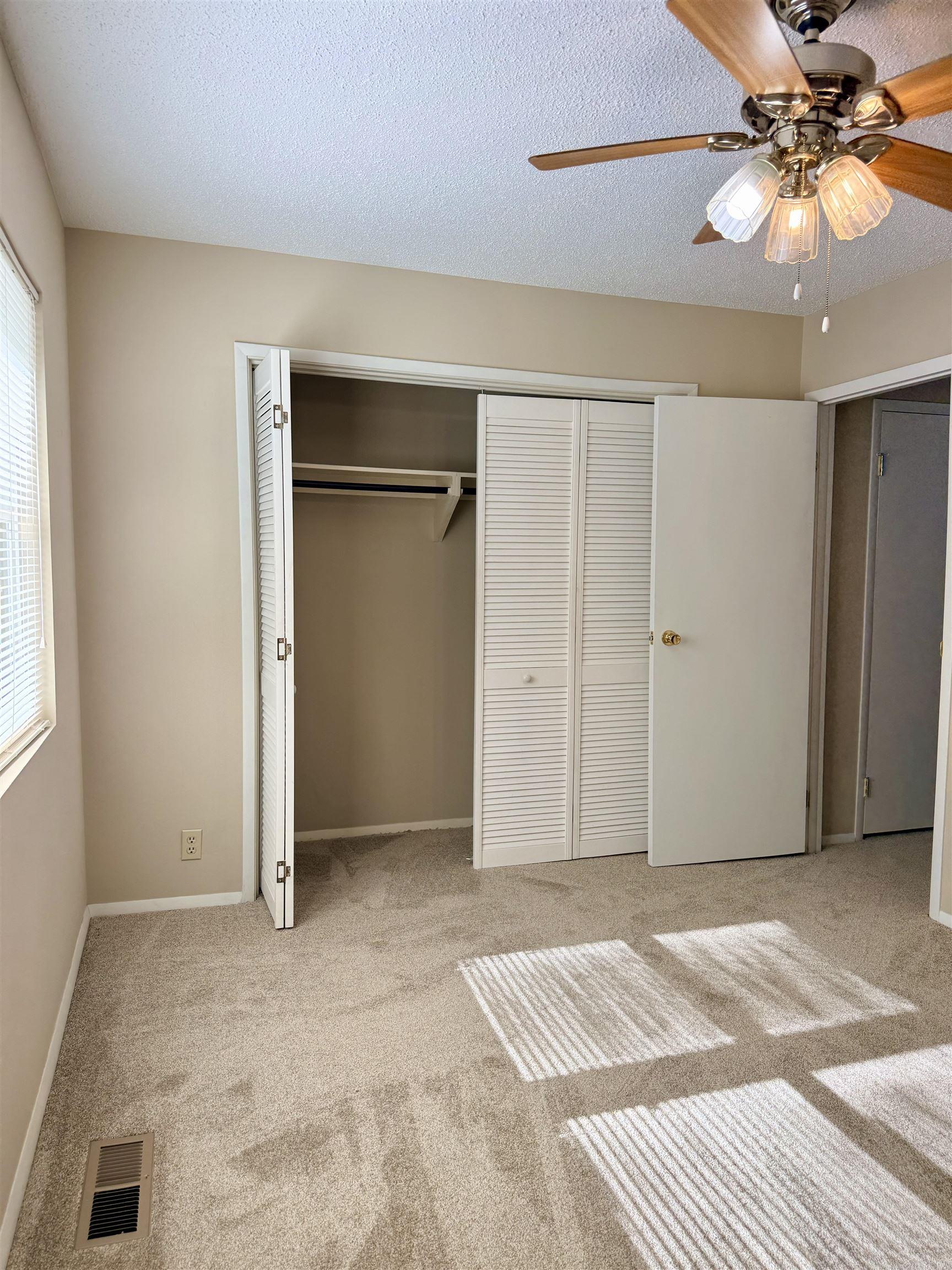 Lakewood Hills Condo - Residential