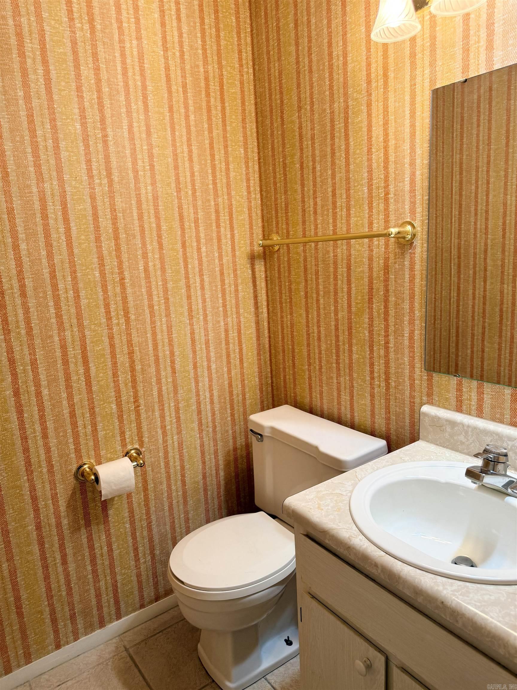 Lakewood Hills Condo - Residential