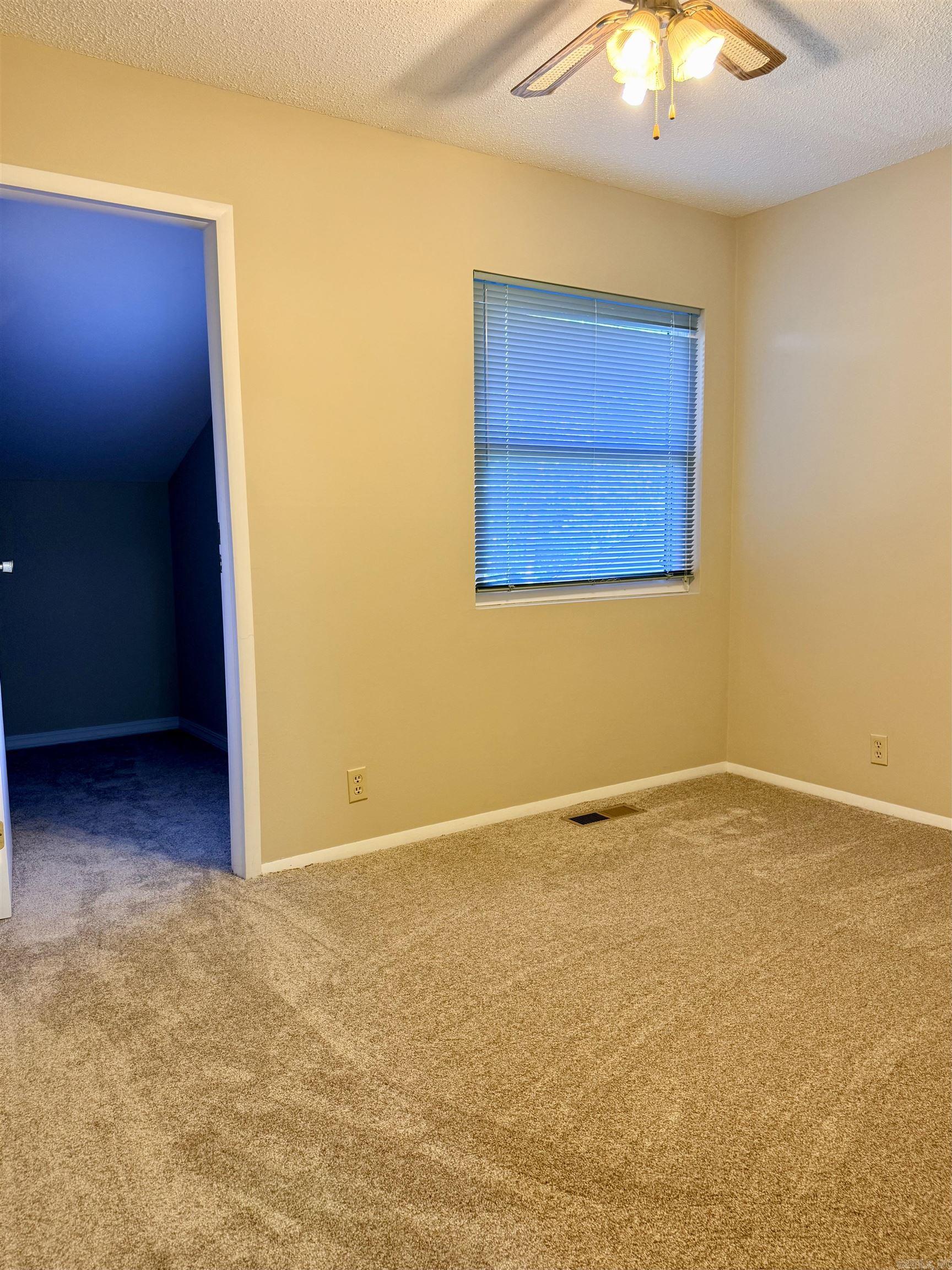 Lakewood Hills Condo - Residential