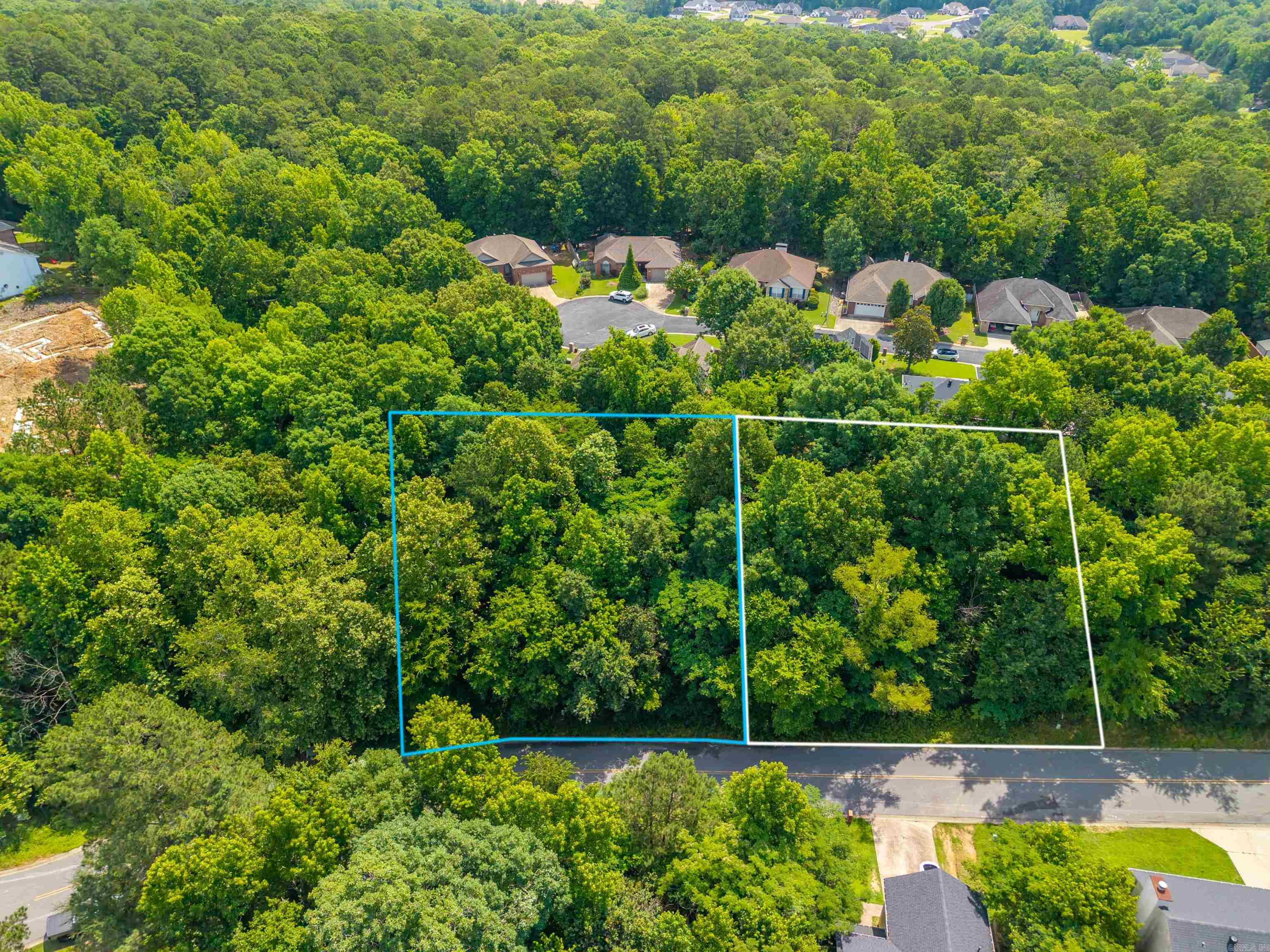 Vacant residential lot located in an established neighborhood in Benton school district.  It is 0.23 acres and is within walking distance to Lyle Park which is located on the Saline River.  Offering fishing, canoeing, playgroung and picnic area and a boatramp.