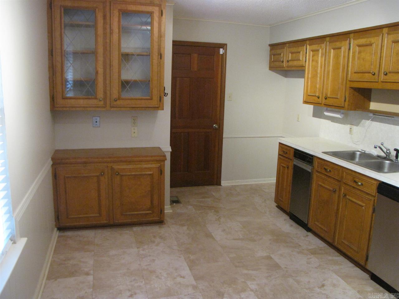 PARKWAY PLACE - Residential Lease