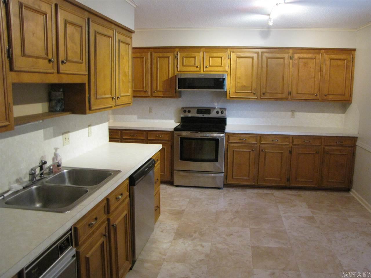 PARKWAY PLACE - Residential Lease